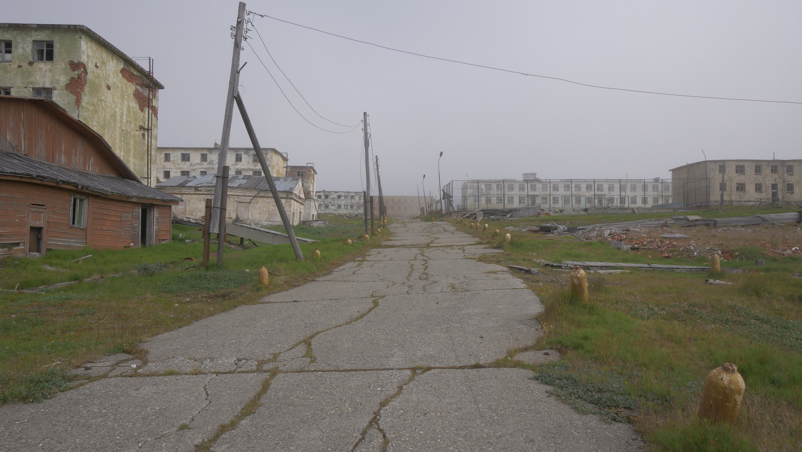 Амдерма — наука (2020 г.). Фотоальбом показывающий увлекательный мир авиации и мир медведей Андрея Иванова