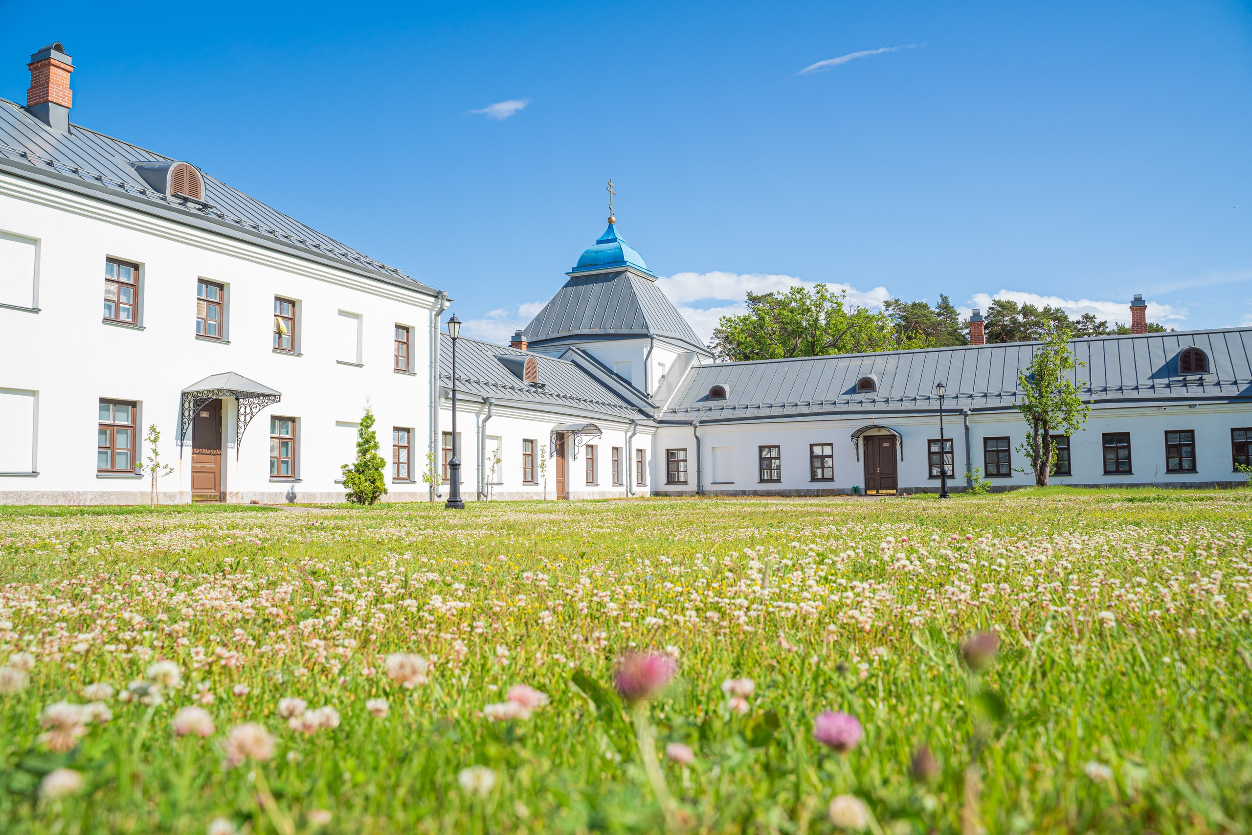 Гидровыезд в Коневский мужской монастырь. Свадебный, семейный, портретный, репортажный фотограф в Санкт-Петербурге