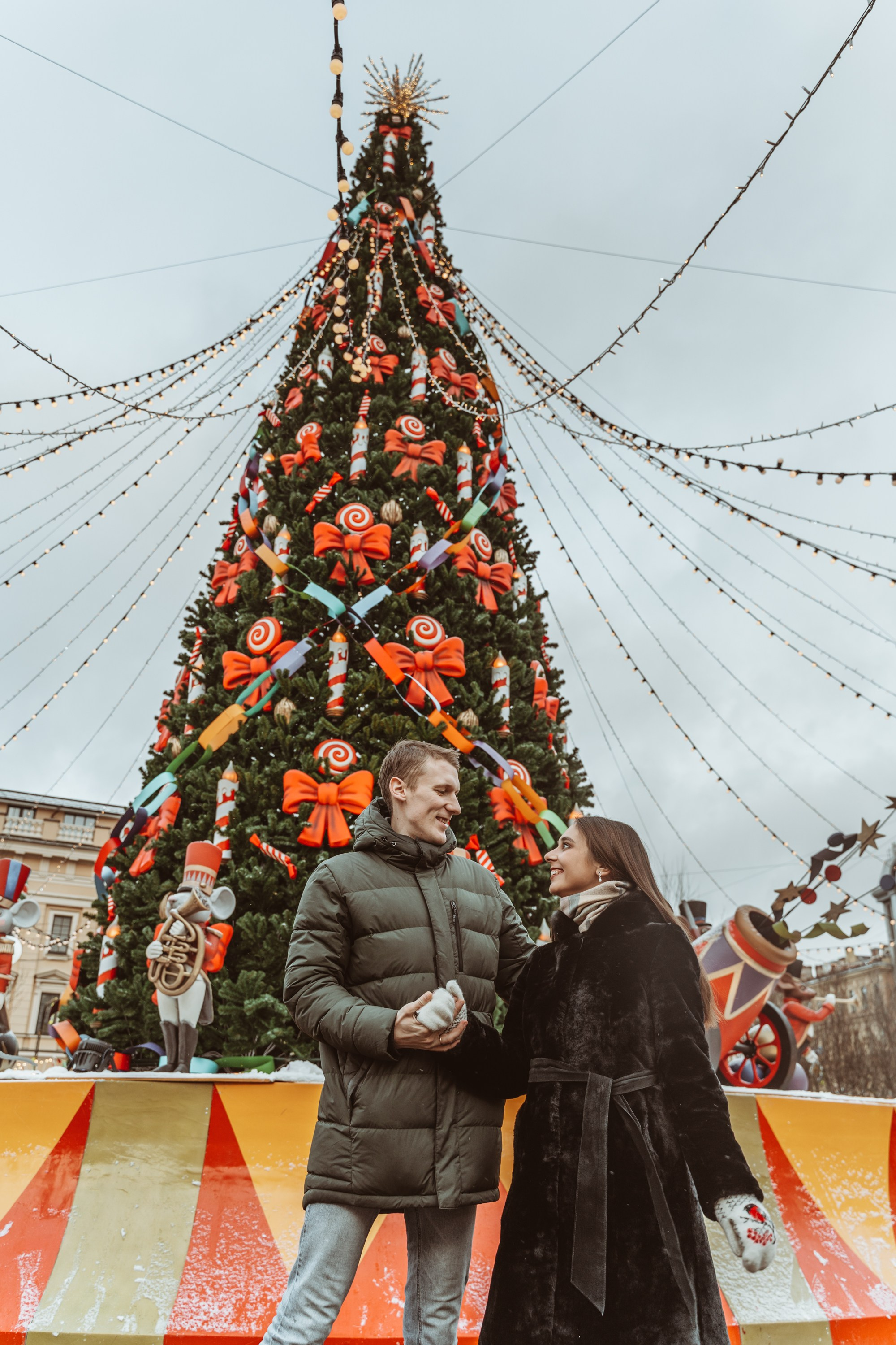 Лав стори фотограф Санкт-Петербург. Свадебный, семейный, портретный, репортажный фотограф в Санкт-Петербурге