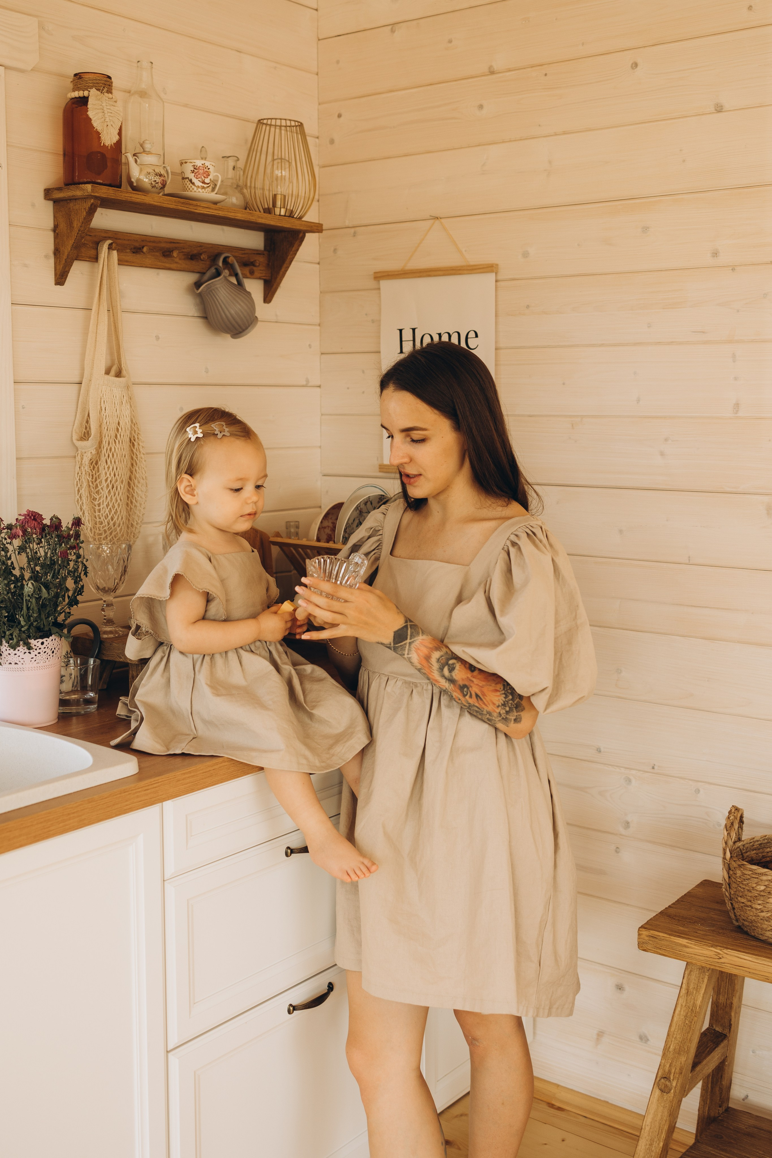 Оля и Мирослава Беседка. Семейный фотограф в Москве Виктория Ястребинская