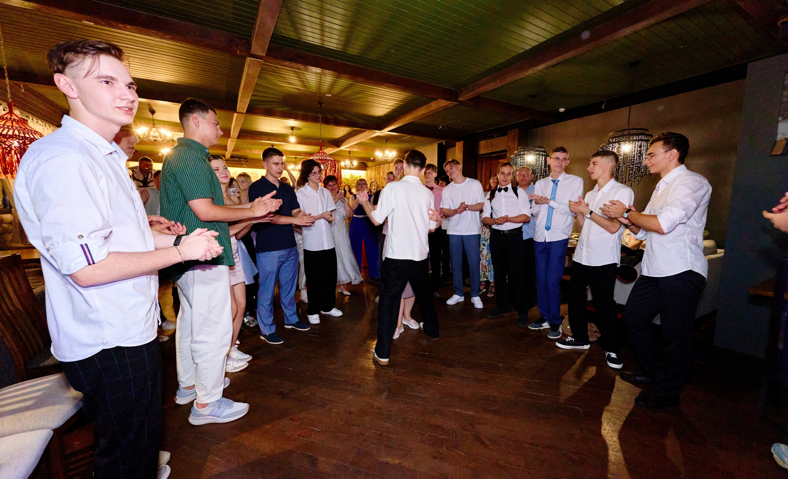 Выпускной 35 Сош. Фотограф Выпускные альбомы Таганрог Сергей Коробченко