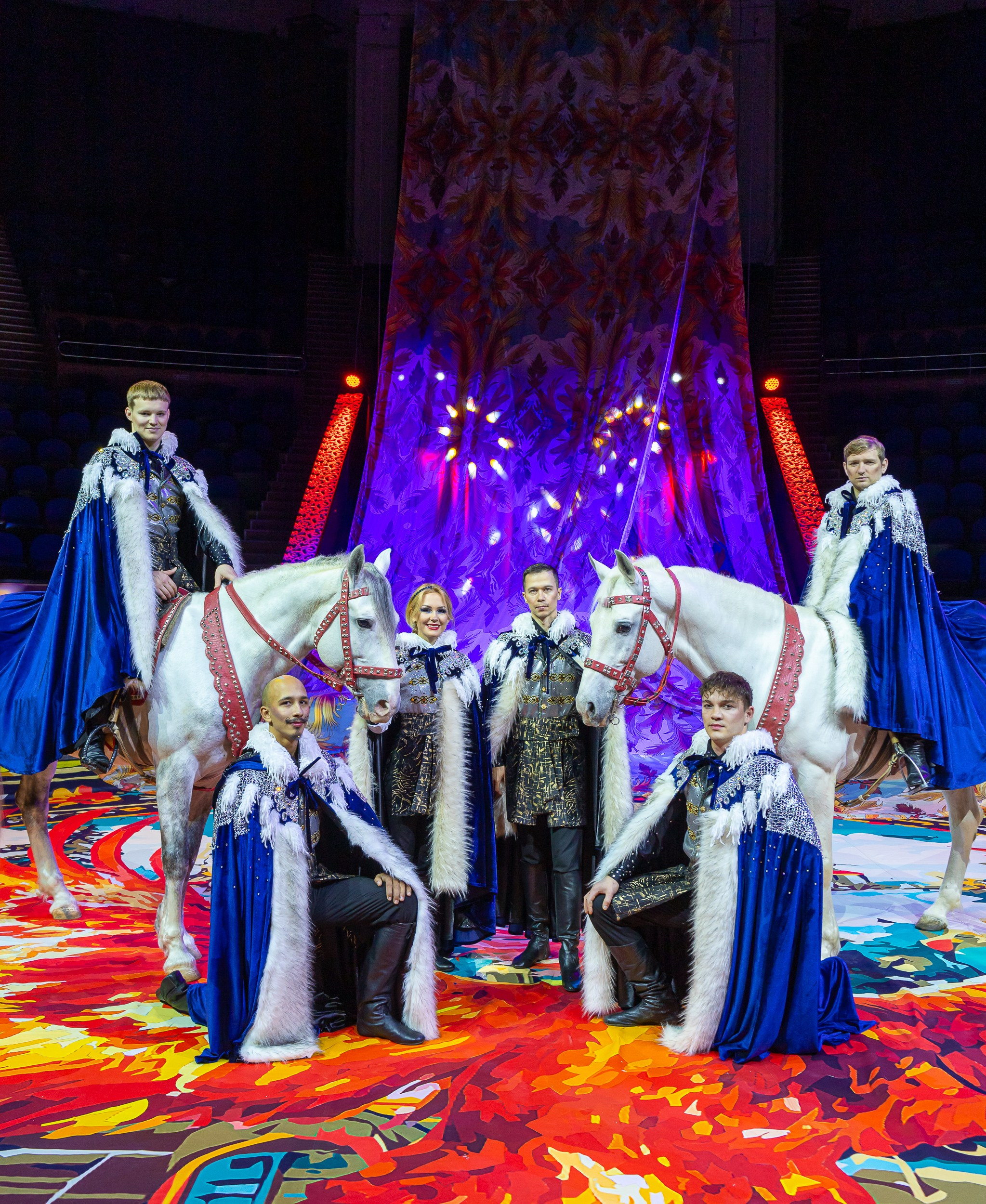 Цирк Жар Птица. Афиша. Семейный и Свадебный фотограф в Сочи