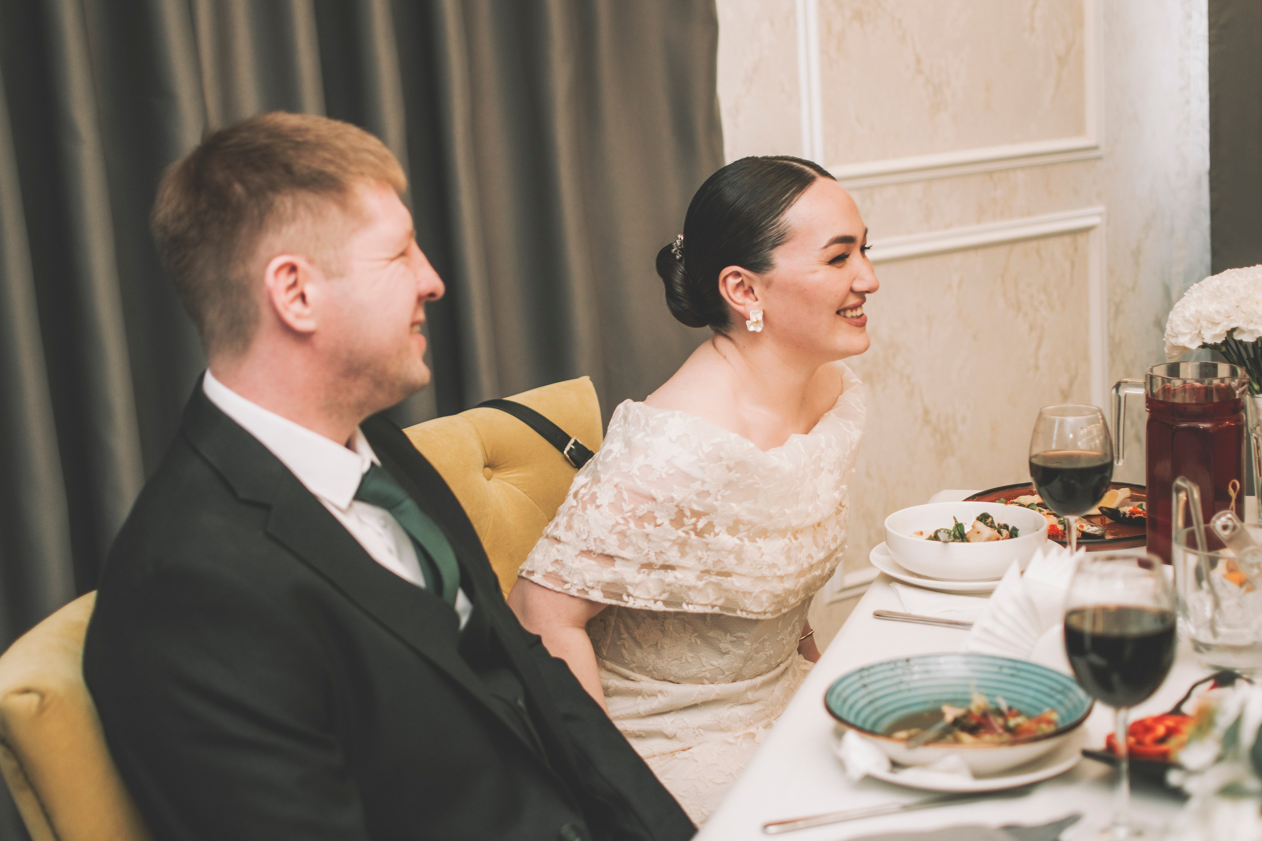 26.04.2025 (Фотосессия, роспись в Онии + фото с банкета). Семейный и свадебный фотограф Губкинский и Ставрополь