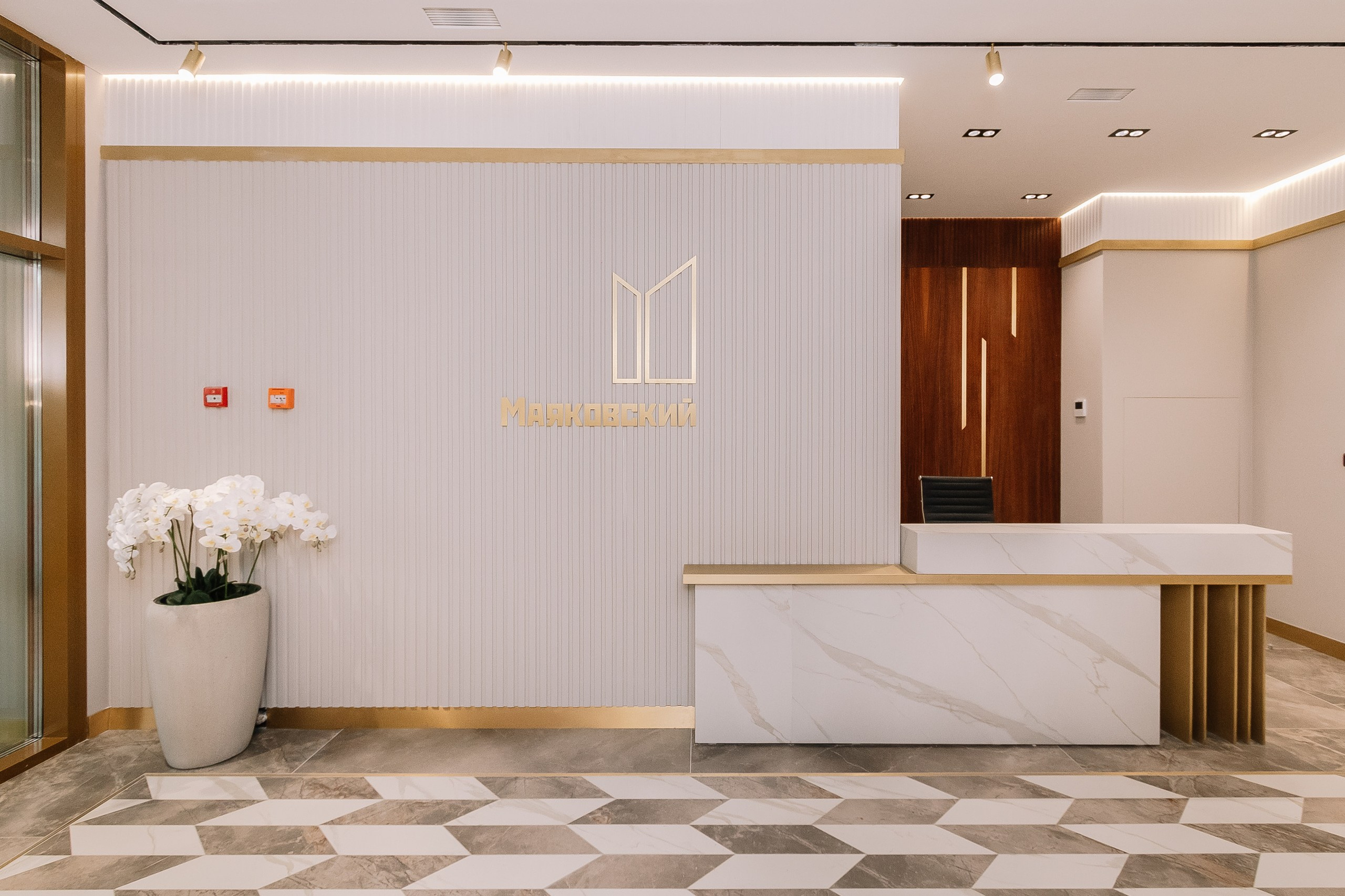 Маяковский. Свадебный и репортажный фотограф в Новосибирске Матлак Дарья