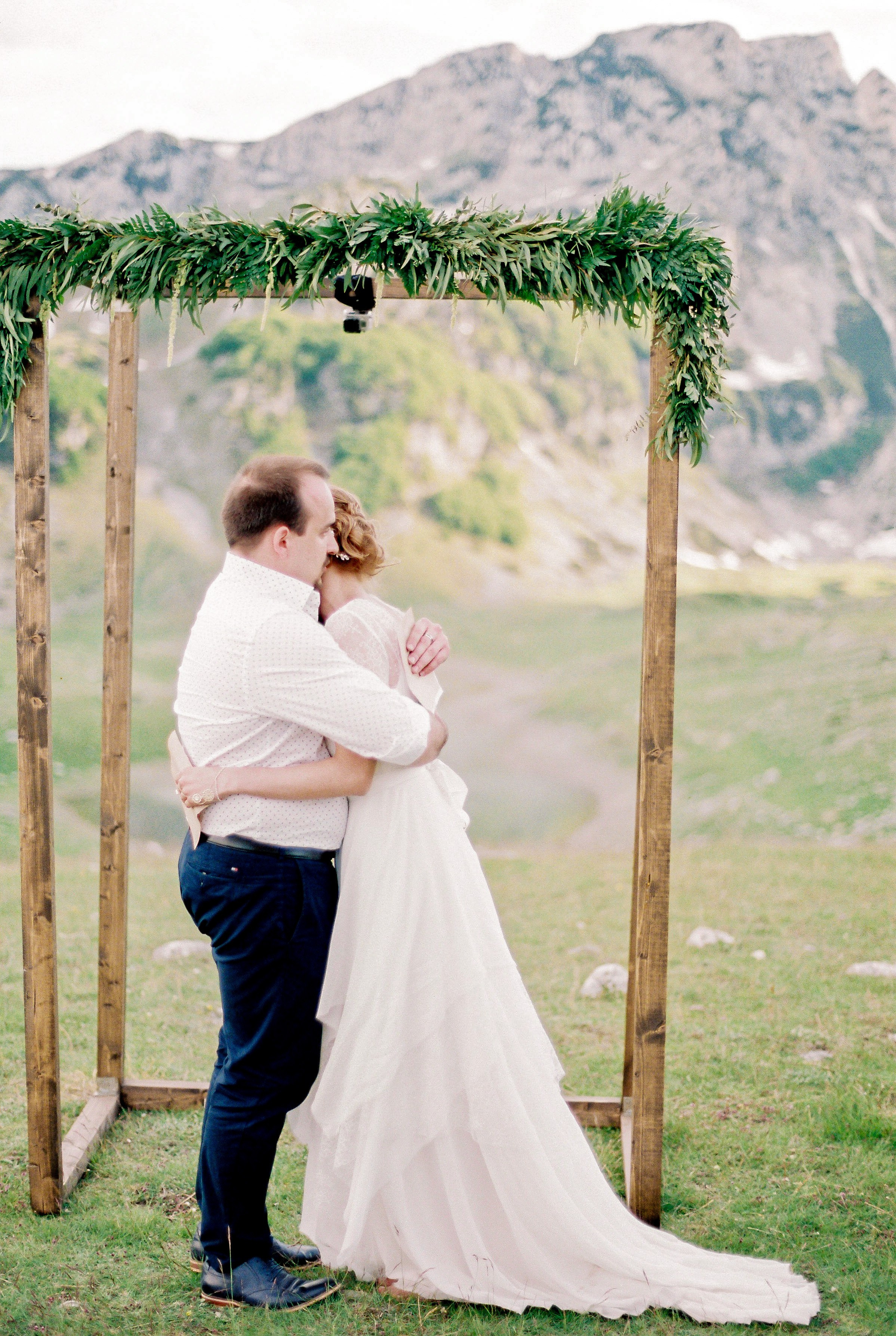 Свадебный фотограф на плёнку в Москве и Черногории