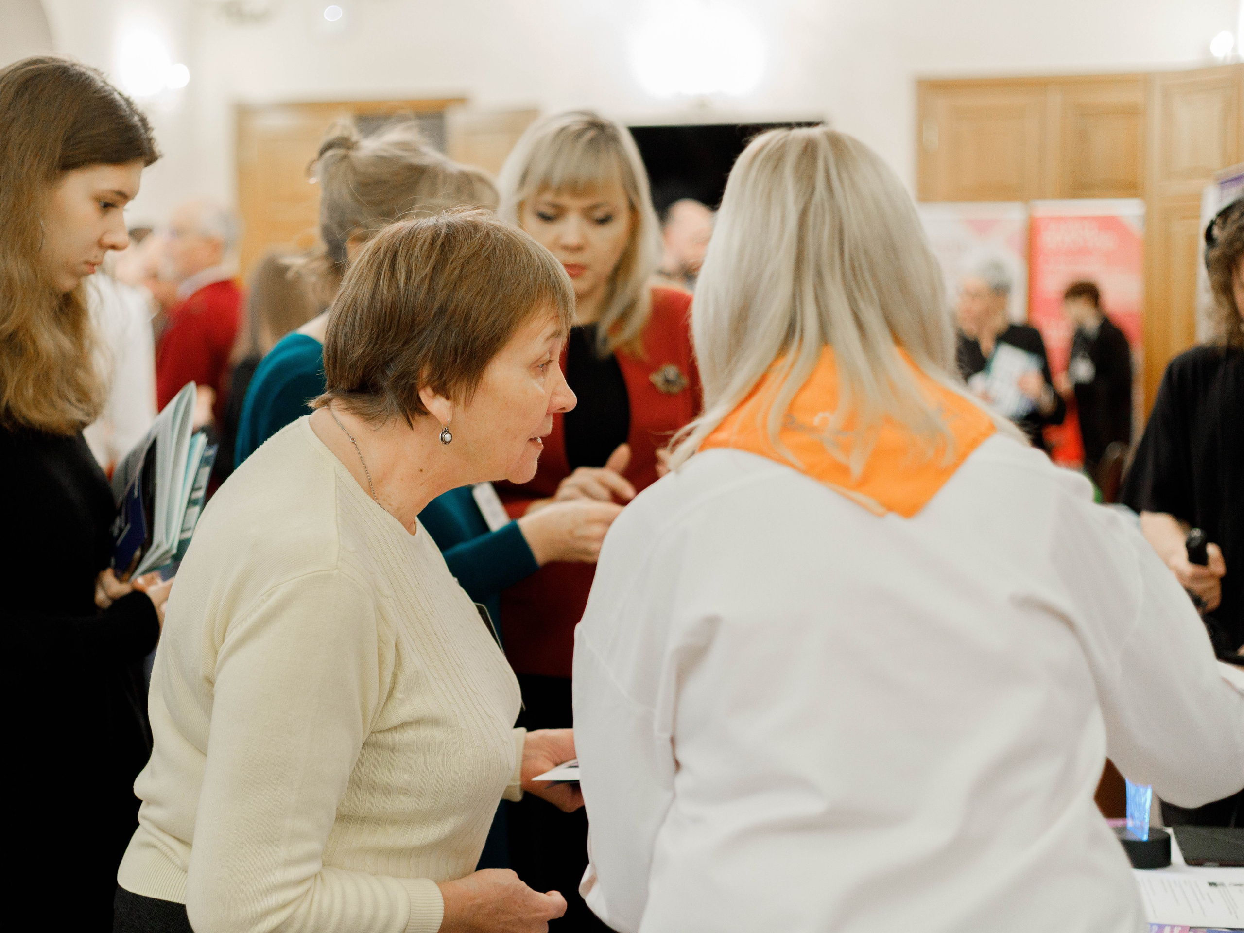 Сессия с профессорами. Дом Учёных 25.10.25. Репортажный фотограф в Новосибирске Алена Помазунова