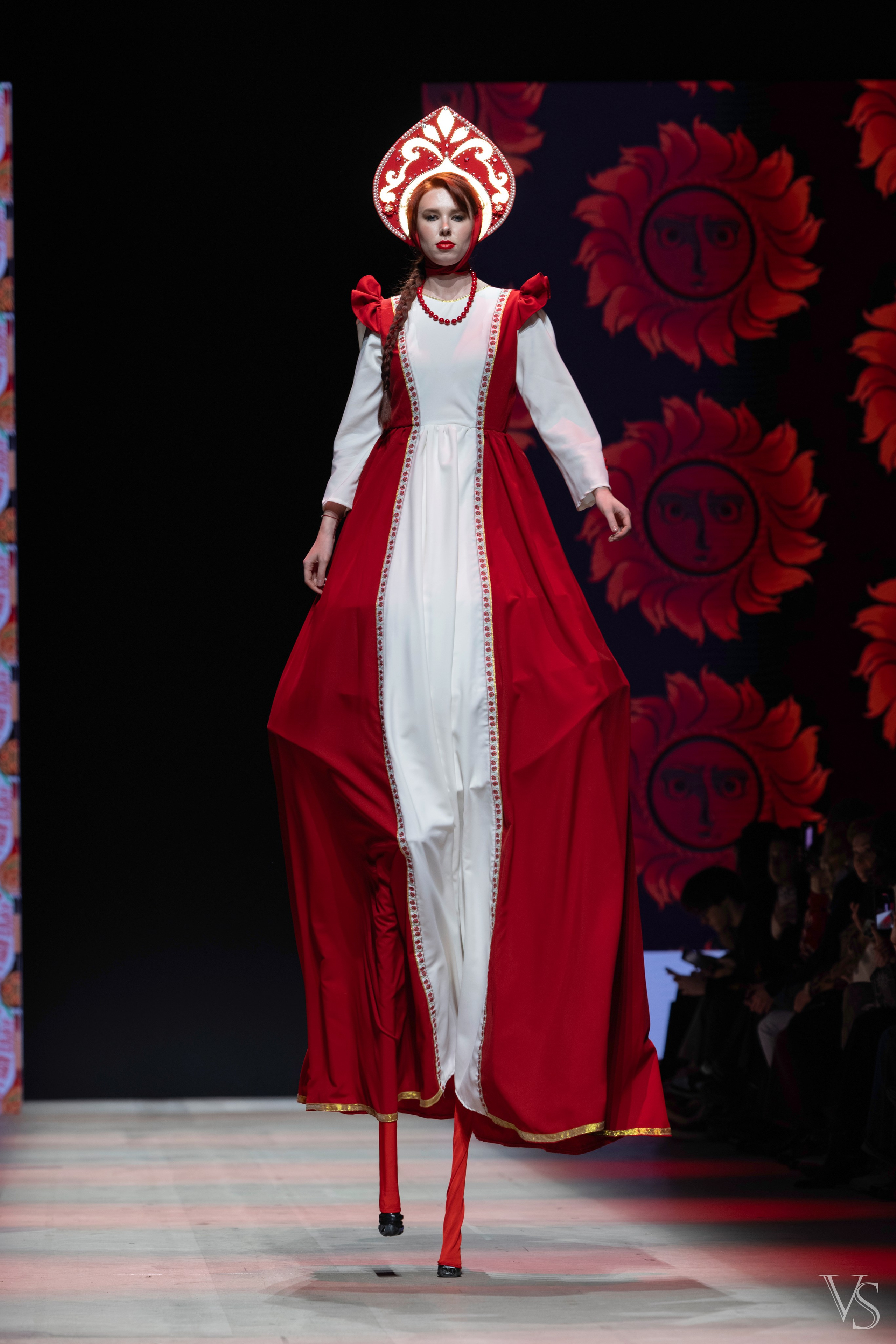 Неделя Российской моды. Манеж. РГУ Косыгина. Фотограф Виктор Степанов