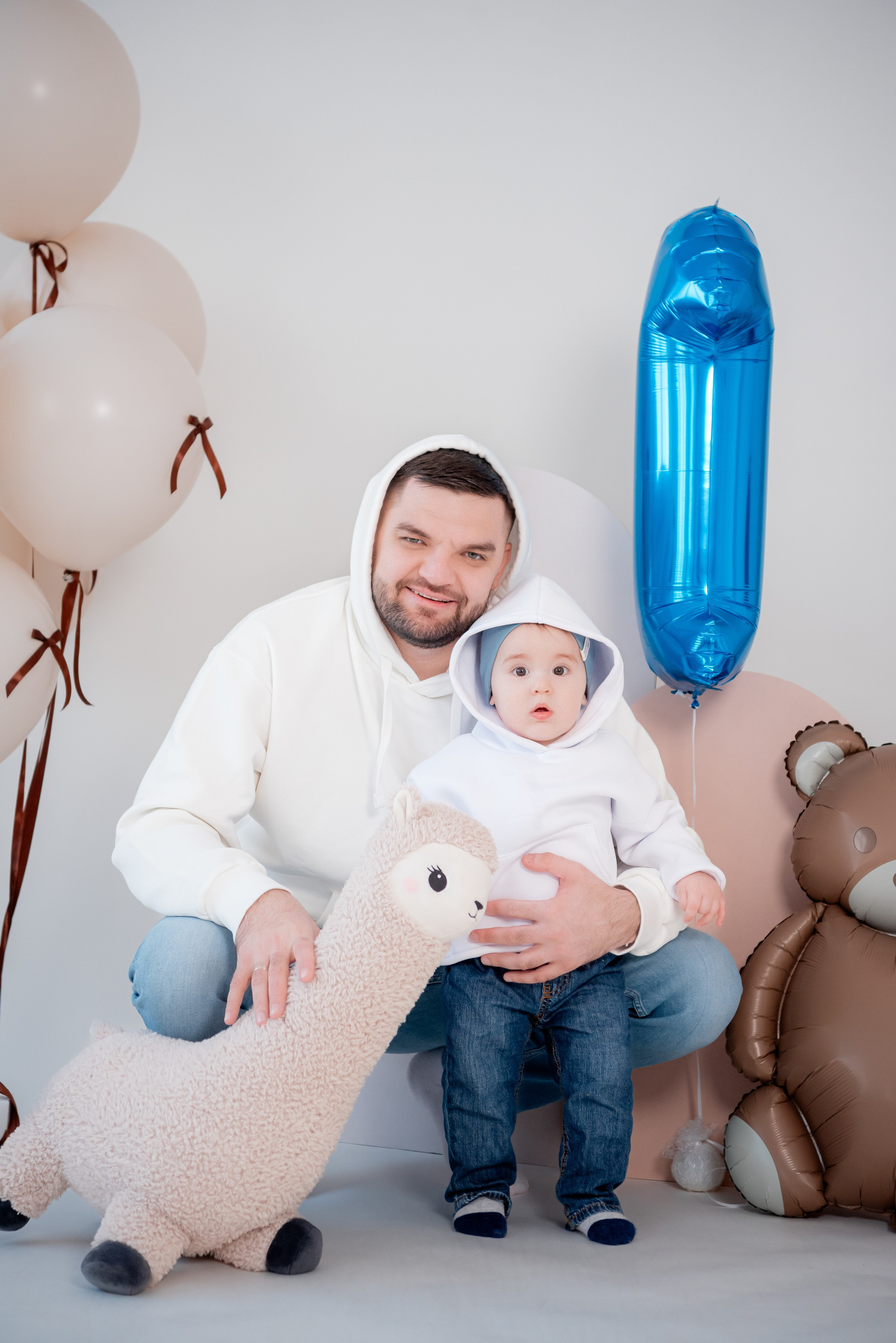 Семья в студии Скандибек. Фотограф в Волгограде и Волжском Александр Горбань