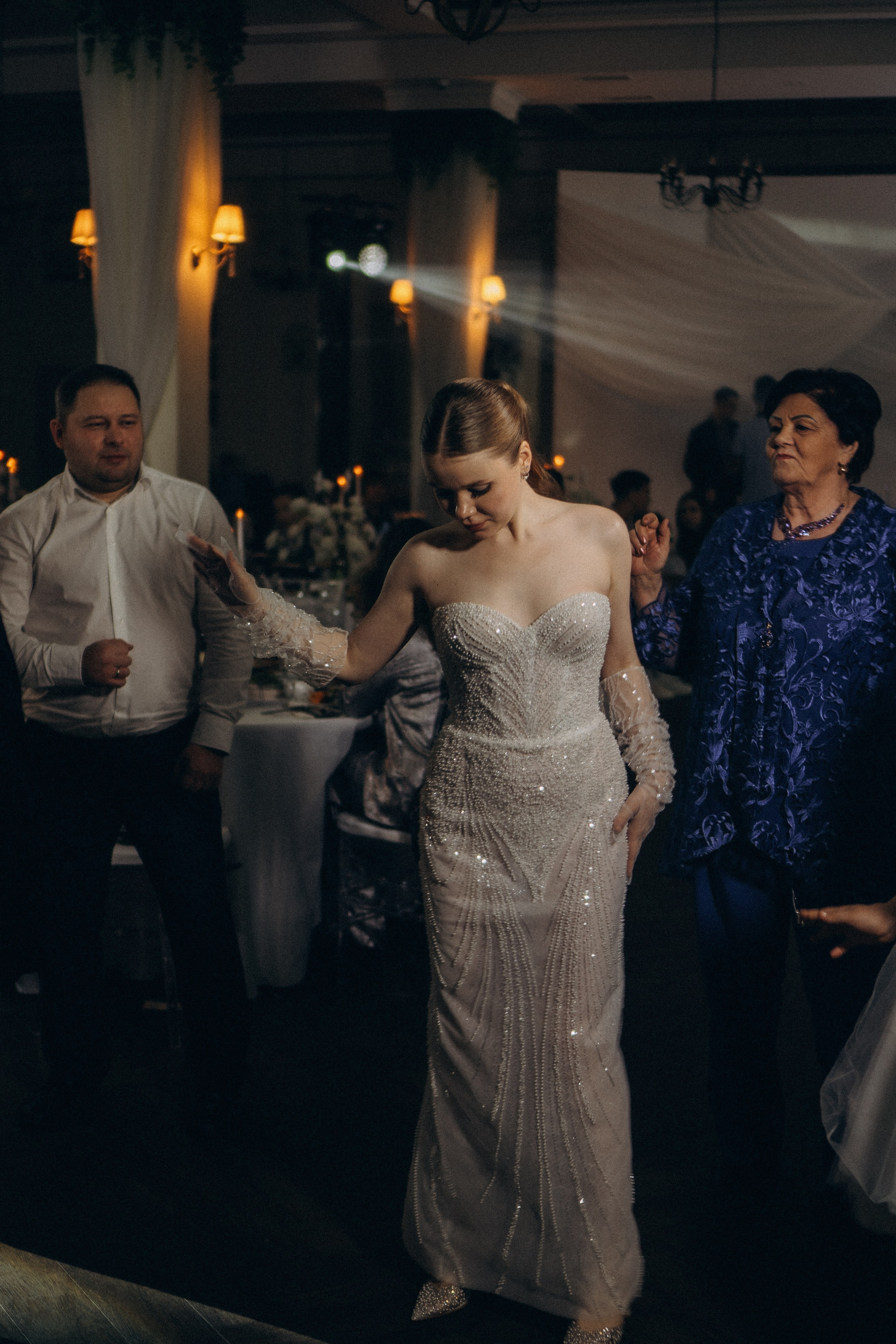 СЬЕМКА СВАДЕБНОГО БАНКЕТА (СНЯТО В СИБИРЕ В НИЖНЕВАРТОВСКЕ). Профессиональный фотограф, Санкт-Петербург — Виктория Богомолова