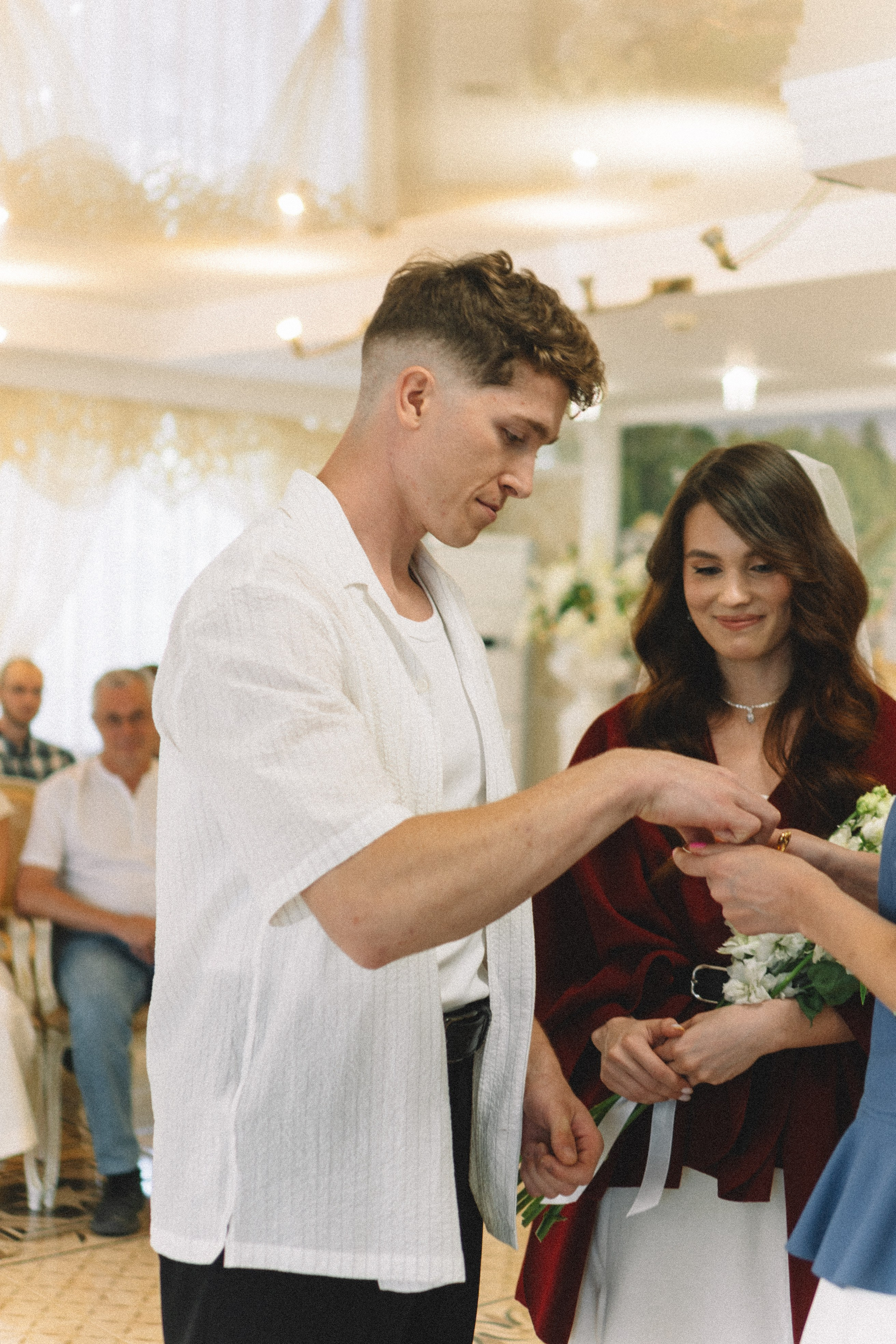 СВАДЕБНАЯ СЬЕМКА В ПЕТЕРГОФЕ И СЬЕМКА РЕПОРТАЖА В ЗАГСЕ ПЕТЕРГОФА. Профессиональный фотограф, Санкт-Петербург — Виктория Богомолова