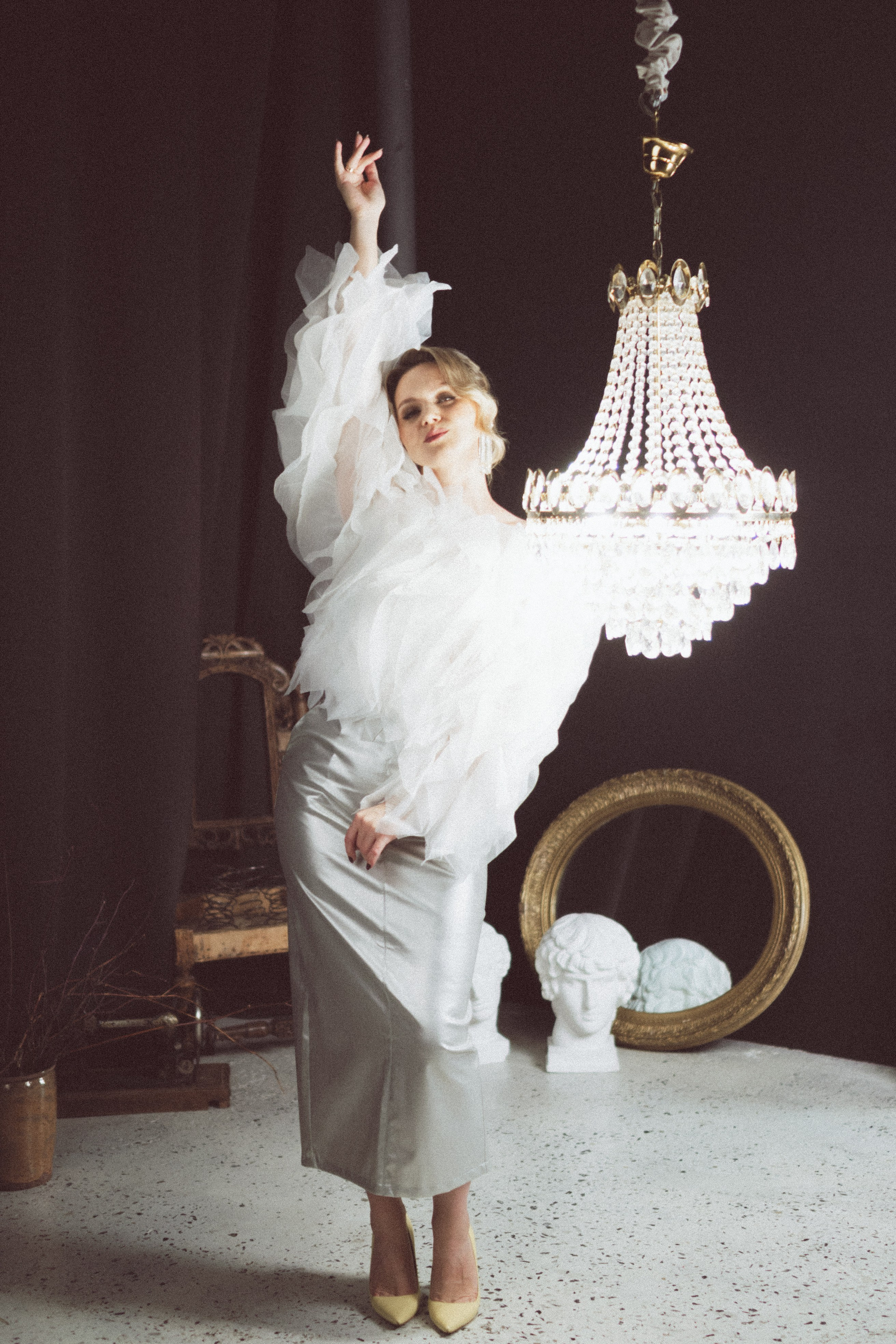 НОВОГОДНЯЯ ФОТОСЕСИИЯ В СТУДИИ ДЛЯ ДЕВУШКИ И ПРОГУЛКА ПО ЧЕРНЫШЕВСКОЙ. Профессиональный фотограф, Санкт-Петербург — Виктория Богомолова