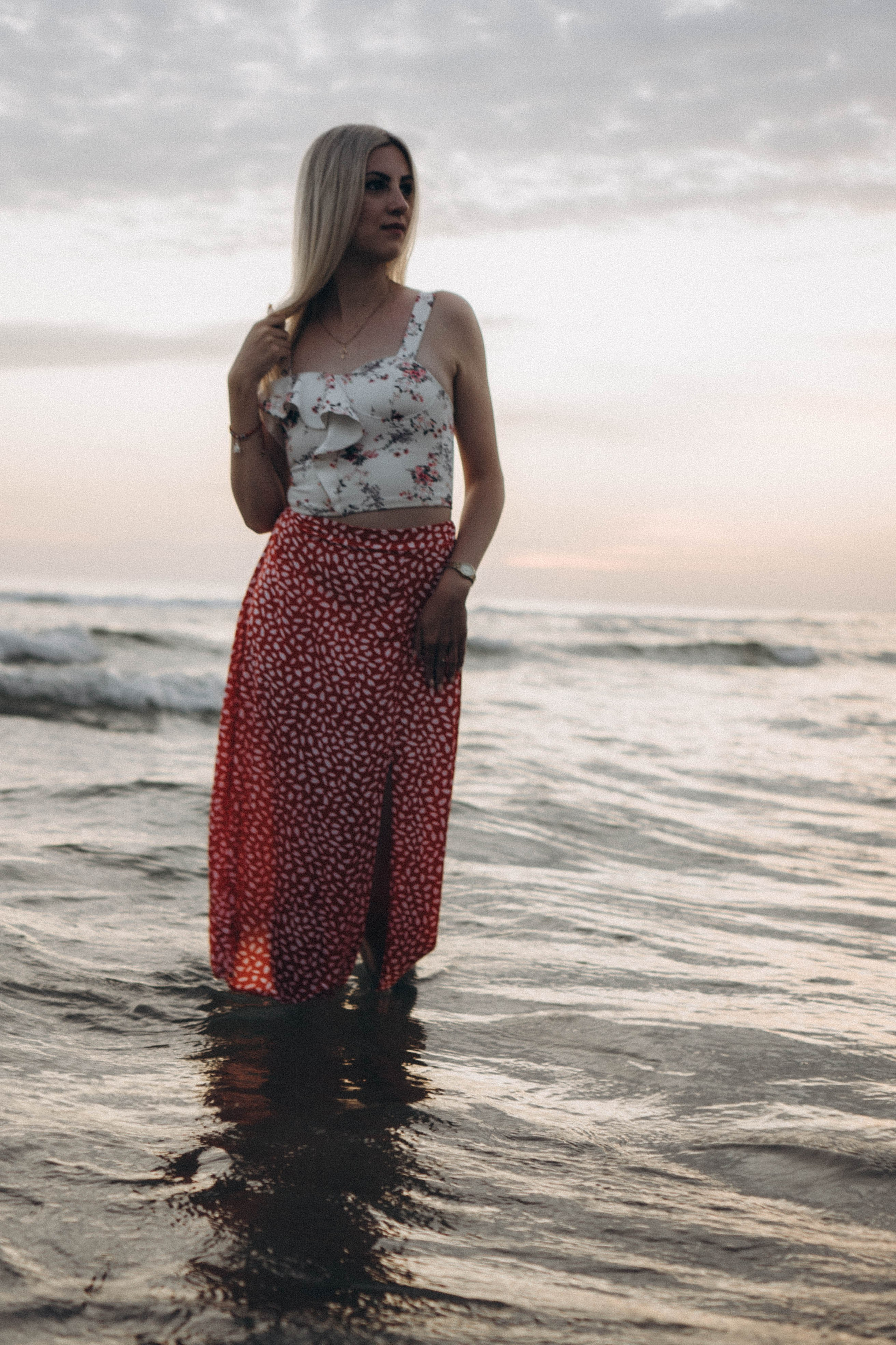 Июльский вечер на берегу черного моря. Профессиональный фотограф, Санкт-Петербург — Виктория Богомолова