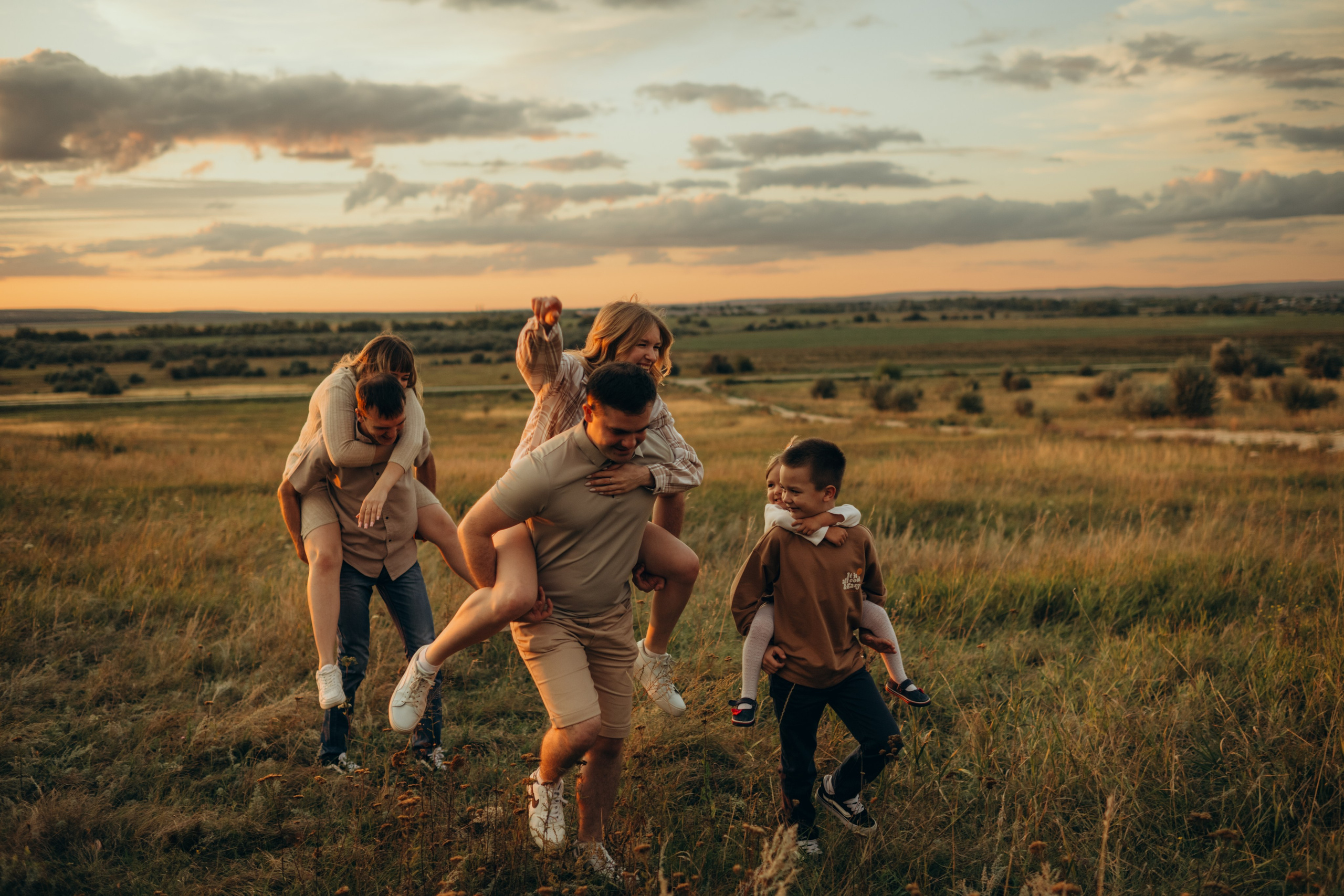 Даша Даня Ксюша Илья Саша и Ева. Свадебный и семейный фотограф в Самаре Головань Наталья
