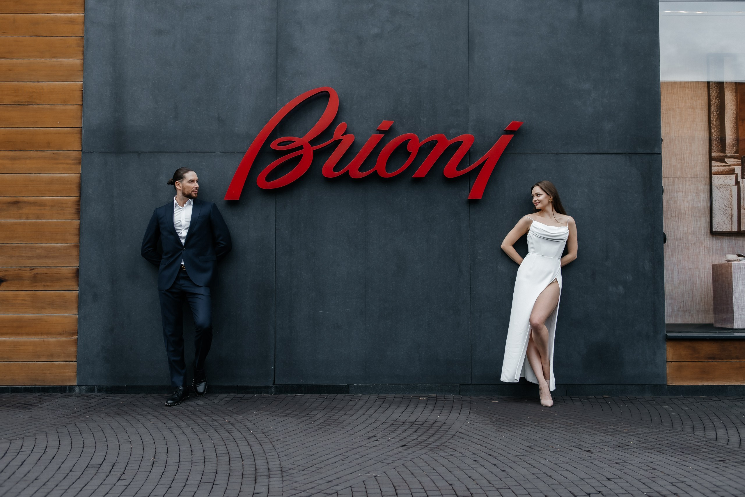 Свадебная фотопрогулка в Барвиха Luxury Village. Свадебный фотограф в Москве