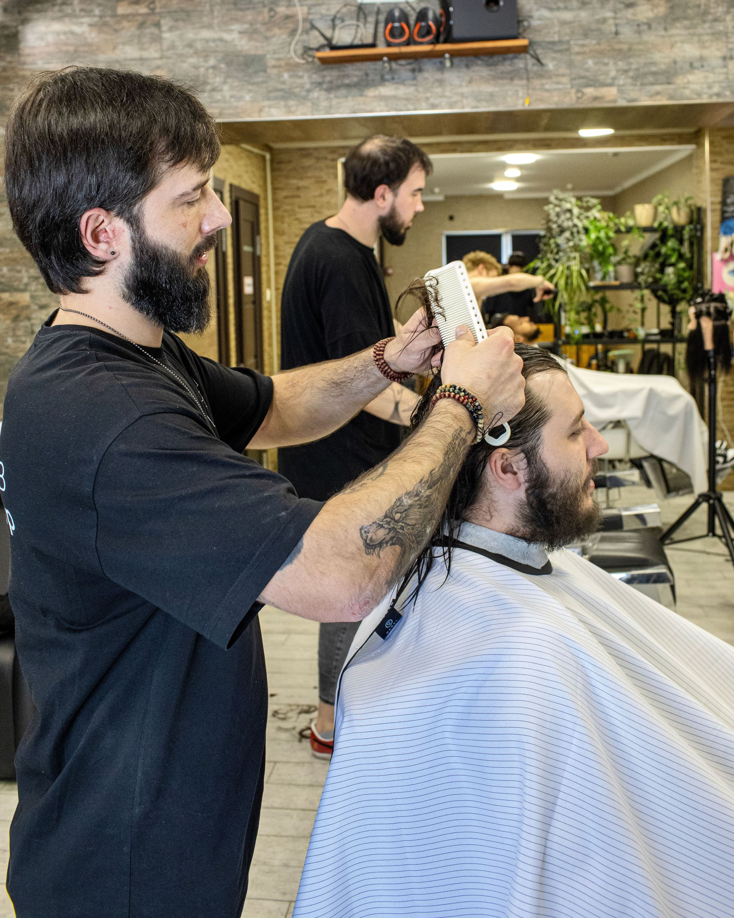 Барбершоп"Mens HUB». Медиапродюсер, фотограф в Минеральных Водах —Виктор Холодов