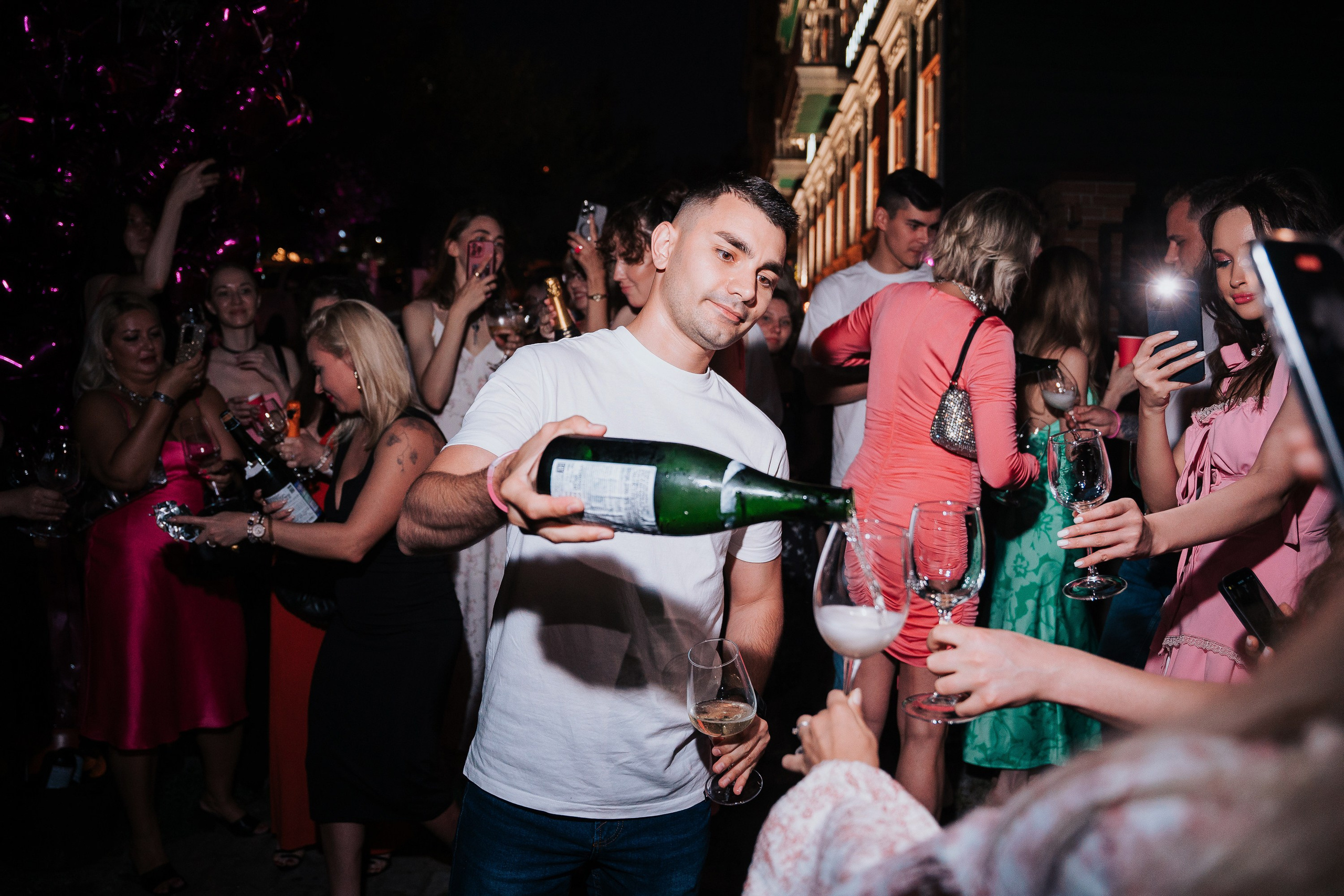 ВИНОТЕКА БАР х МАГАЗ — 3 ГОДА. СВОИ. ФОТООТЧЕТЫ-СОБЫТИЯ-МЕСТА