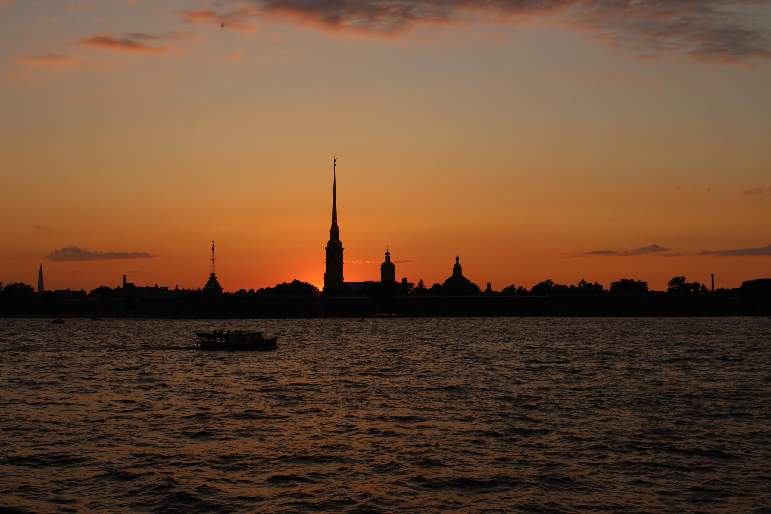 Фотограф в Санкт-Петербурге. Индивидуальная съемка и фотопрогулки