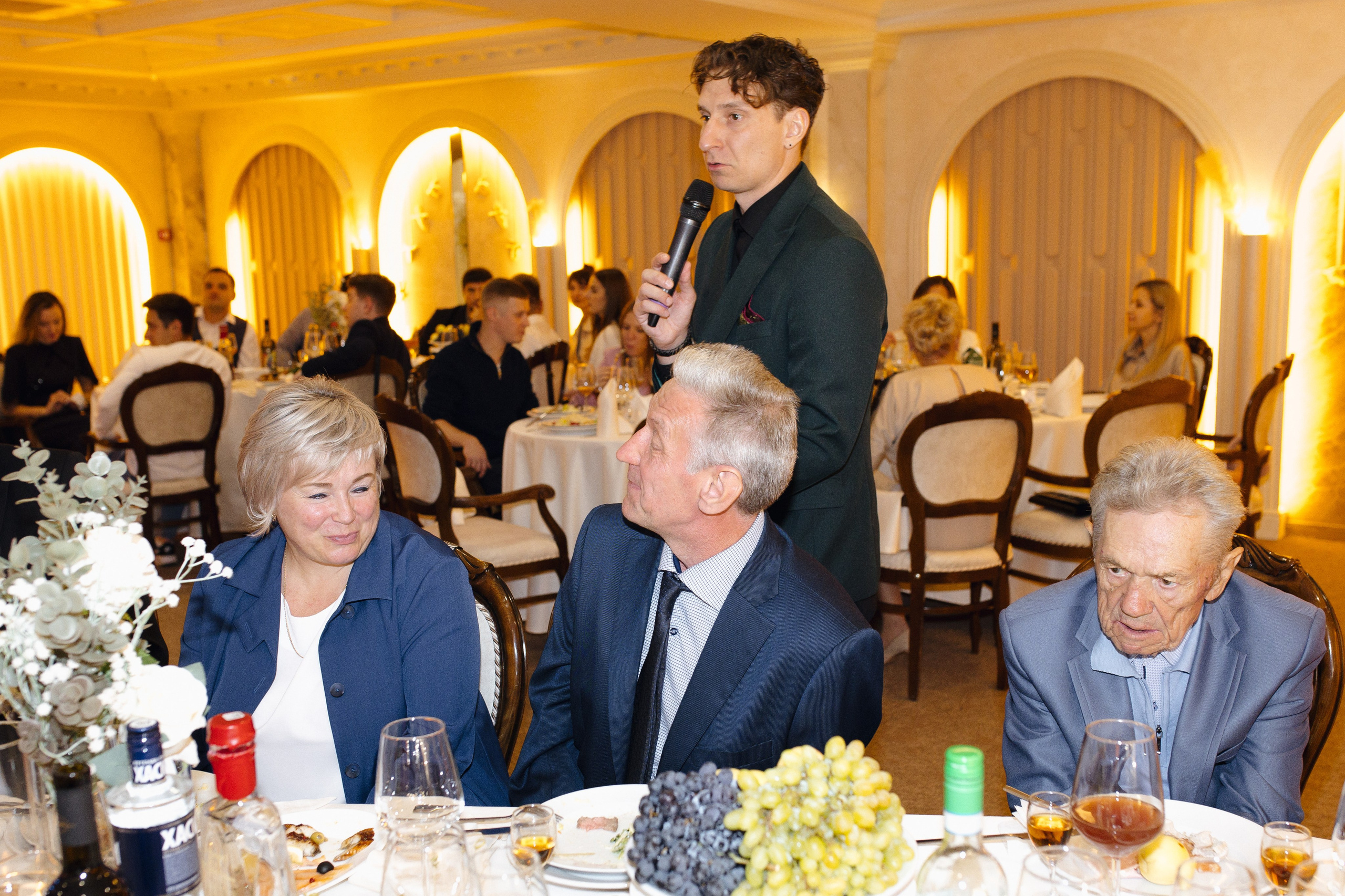 Банкет (Кристина&Алексей). Свадебные фотографы в г. Сургут Маркова Наталья и Замахина Елена