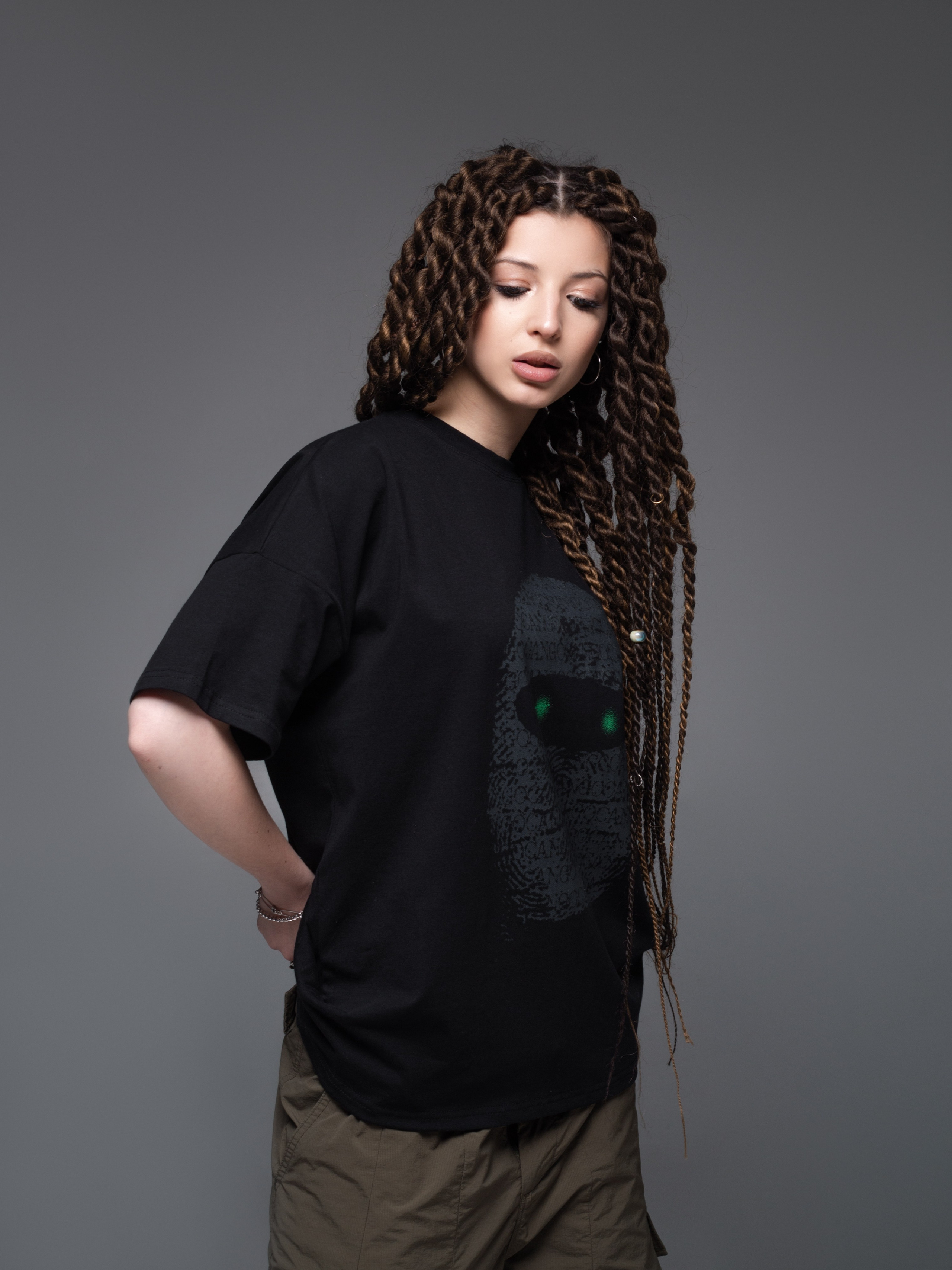 КАТАЛОГ | серый фон. RUNA production — стильные съемки для брендов