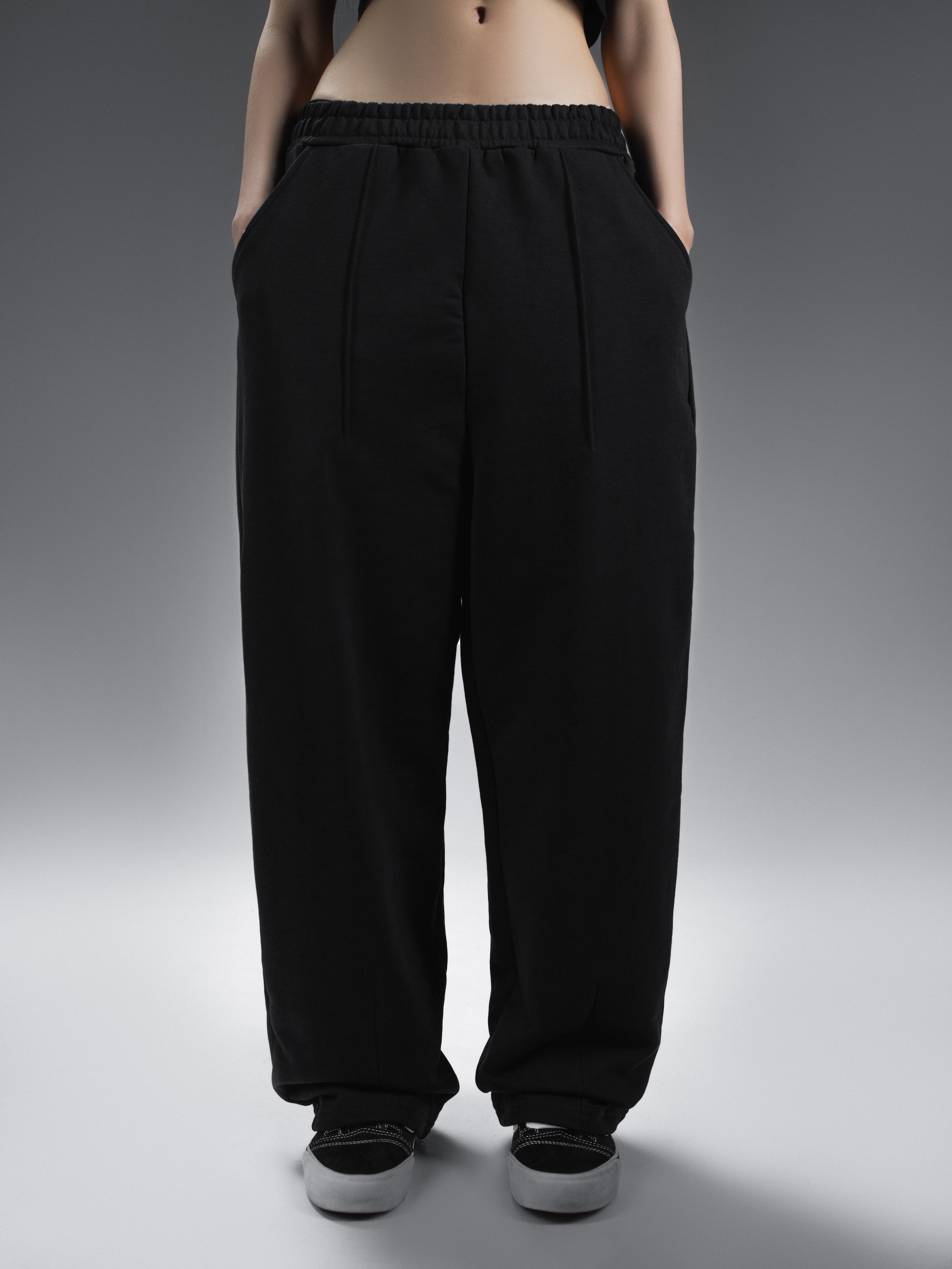 КАТАЛОГ | серый фон. RUNA production — стильные съемки для брендов