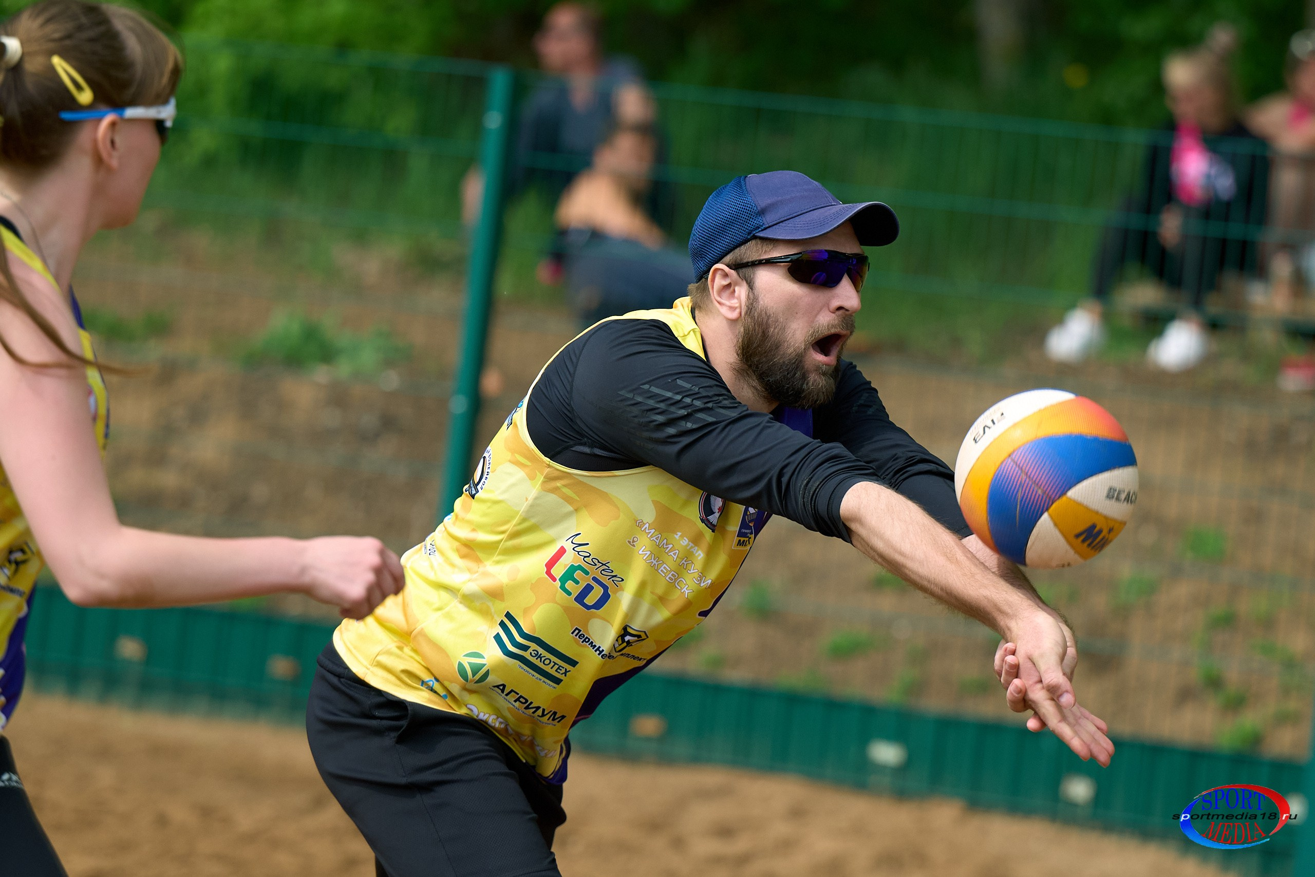 Пляжный волейбол. ПРИВОЛЖСКАЯ ЛИГА MIXT Ижевск 18.05.2025. Спортивный репортажный фотограф в Ижевске Сергей Мерзляков