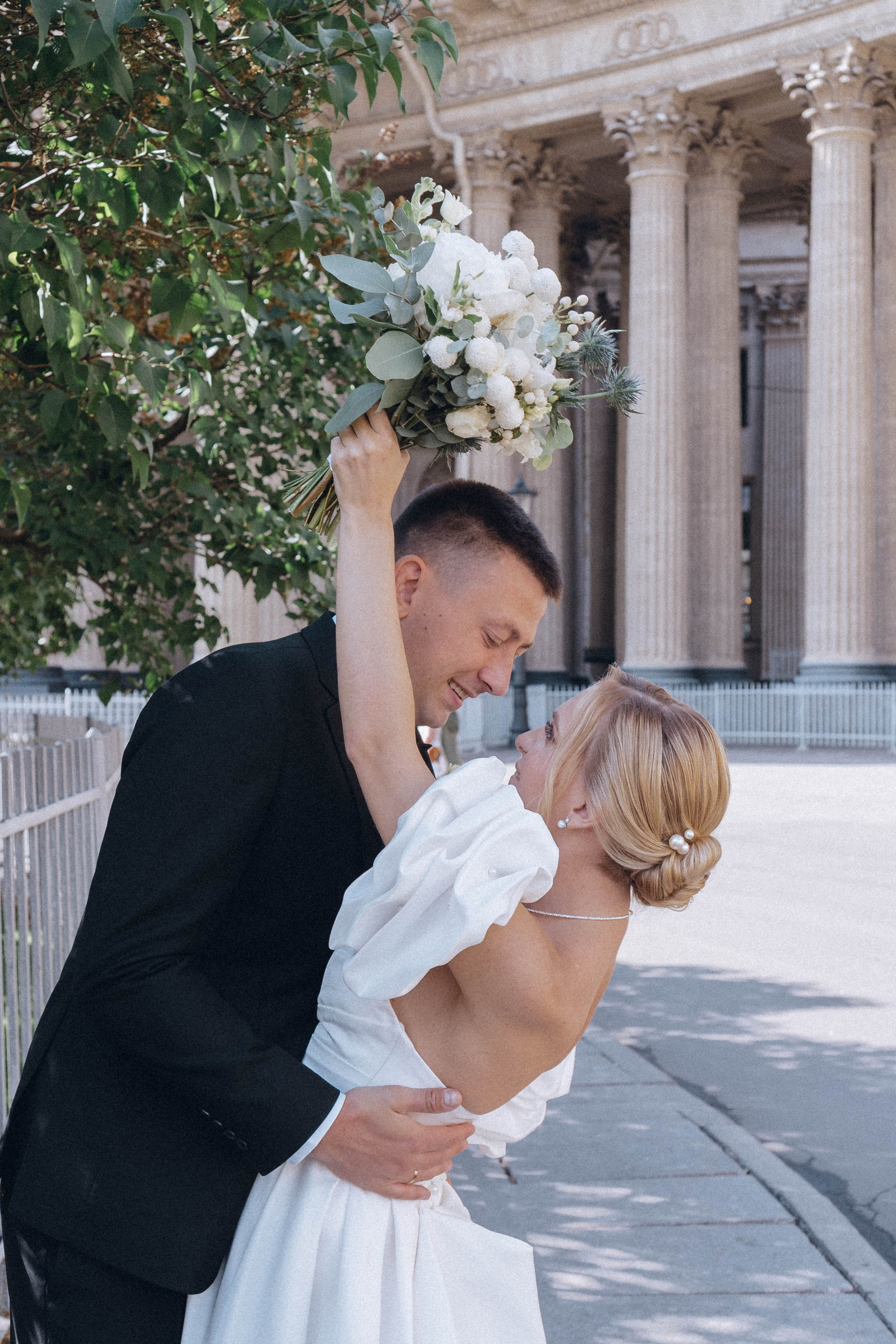 СВАДЕНБНАЯ СЬЕМКА НА КАТЕРЕ ПО КАНАЛАМ САНКТ-ПЕТЕРБУРГА И В АКВАТОРИИ НЕВЫ. Профессиональный фотограф, Санкт-Петербург — Виктория Богомолова