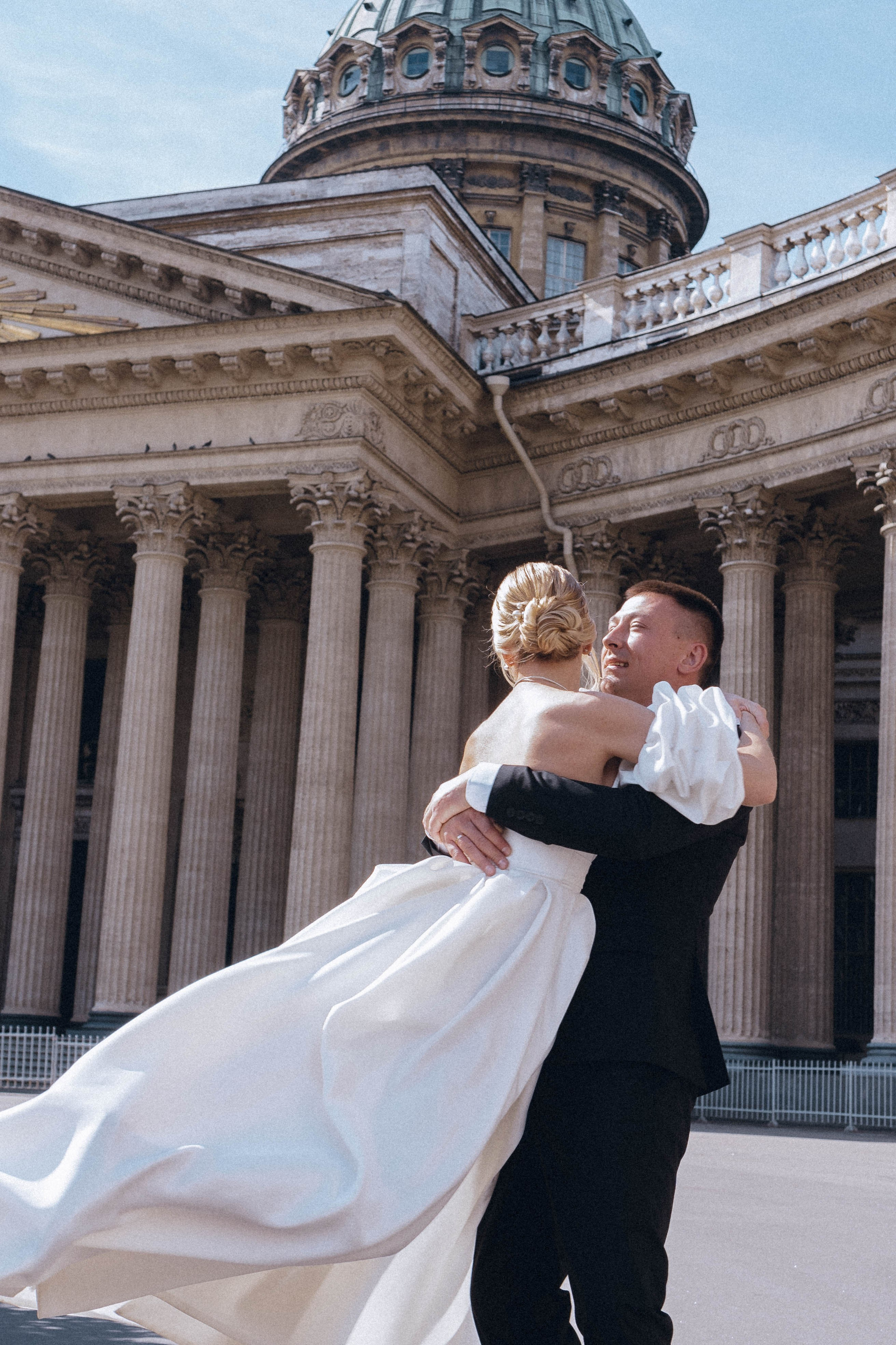 СВАДЕНБНАЯ СЬЕМКА НА КАТЕРЕ ПО КАНАЛАМ САНКТ-ПЕТЕРБУРГА И В АКВАТОРИИ НЕВЫ. Профессиональный фотограф, Санкт-Петербург — Виктория Богомолова