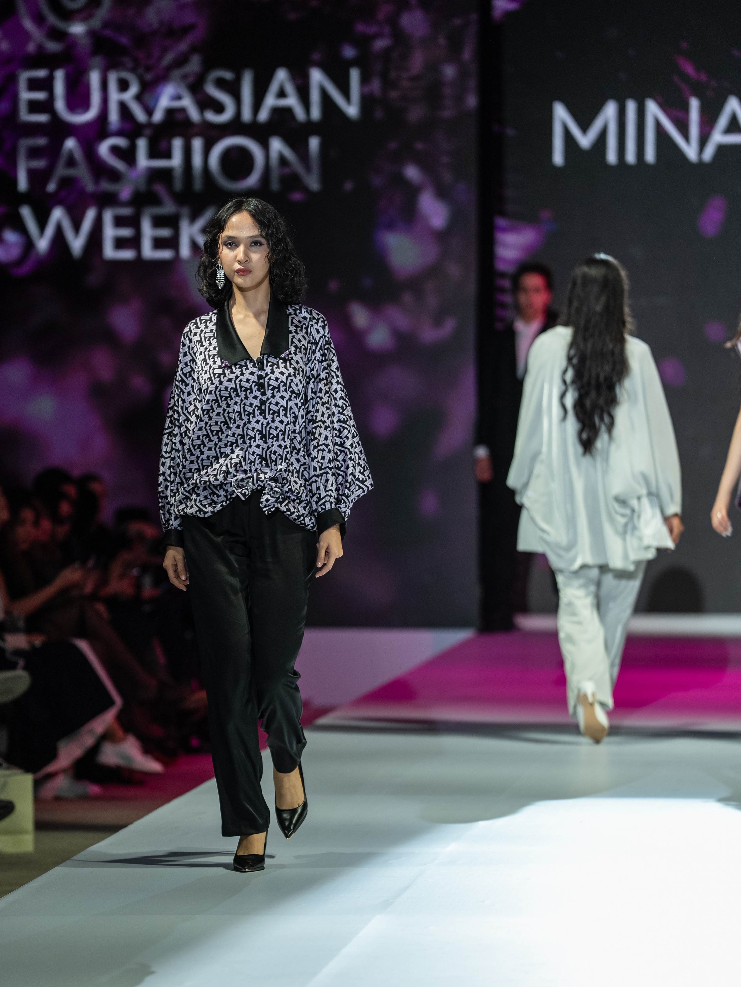 Eurasia Fashion Week Minavara. Сайт Алматинского НЮ АРТ, будуар и фэшн фотографа Дениса Карпенко
