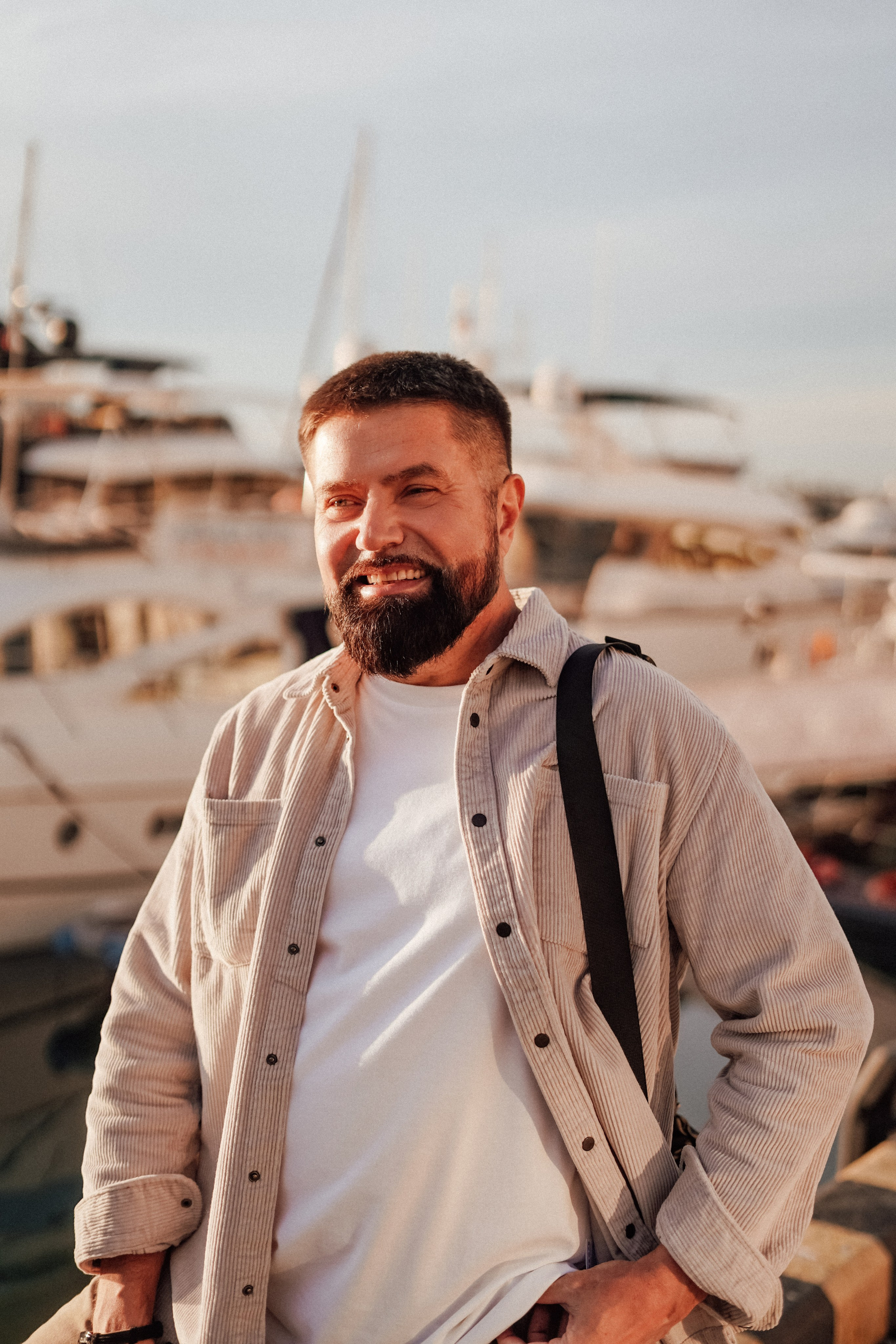 Фотосессия для Николая в морпорту и на ж/д вокзале Сочи. Фотограф в Сочи и Абхазии | Фототуры | September Air