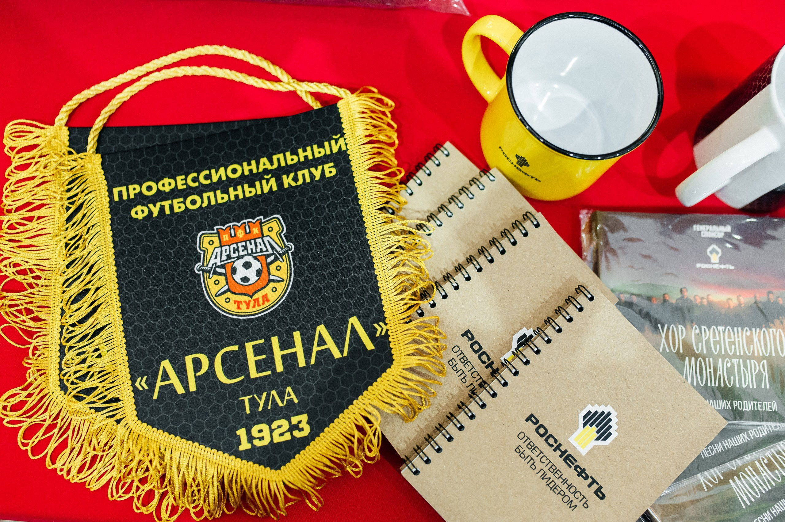 ФК Арсенал автограф-сессия в ТЦ Макси. Семейный и детский фотограф в Туле