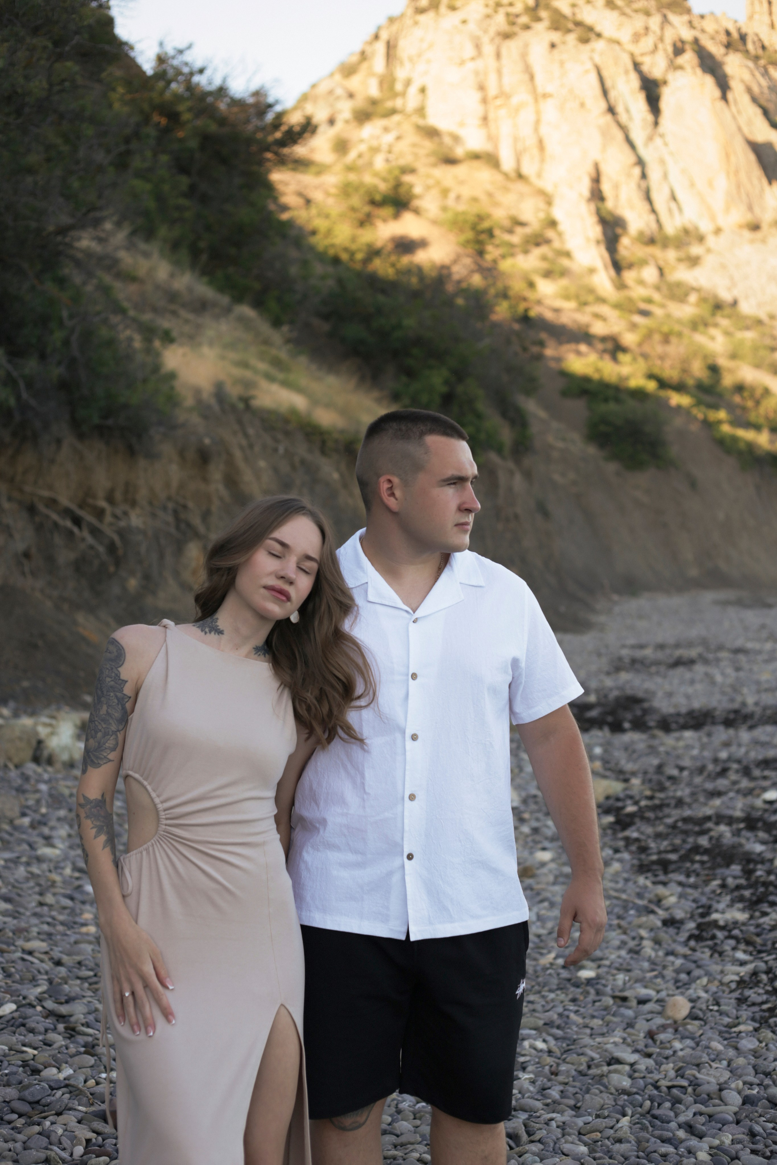 Под Кара-Дагом | Даша и Дима. Семейный фотограф в Феодосии и по Крыму Брежнева Алла