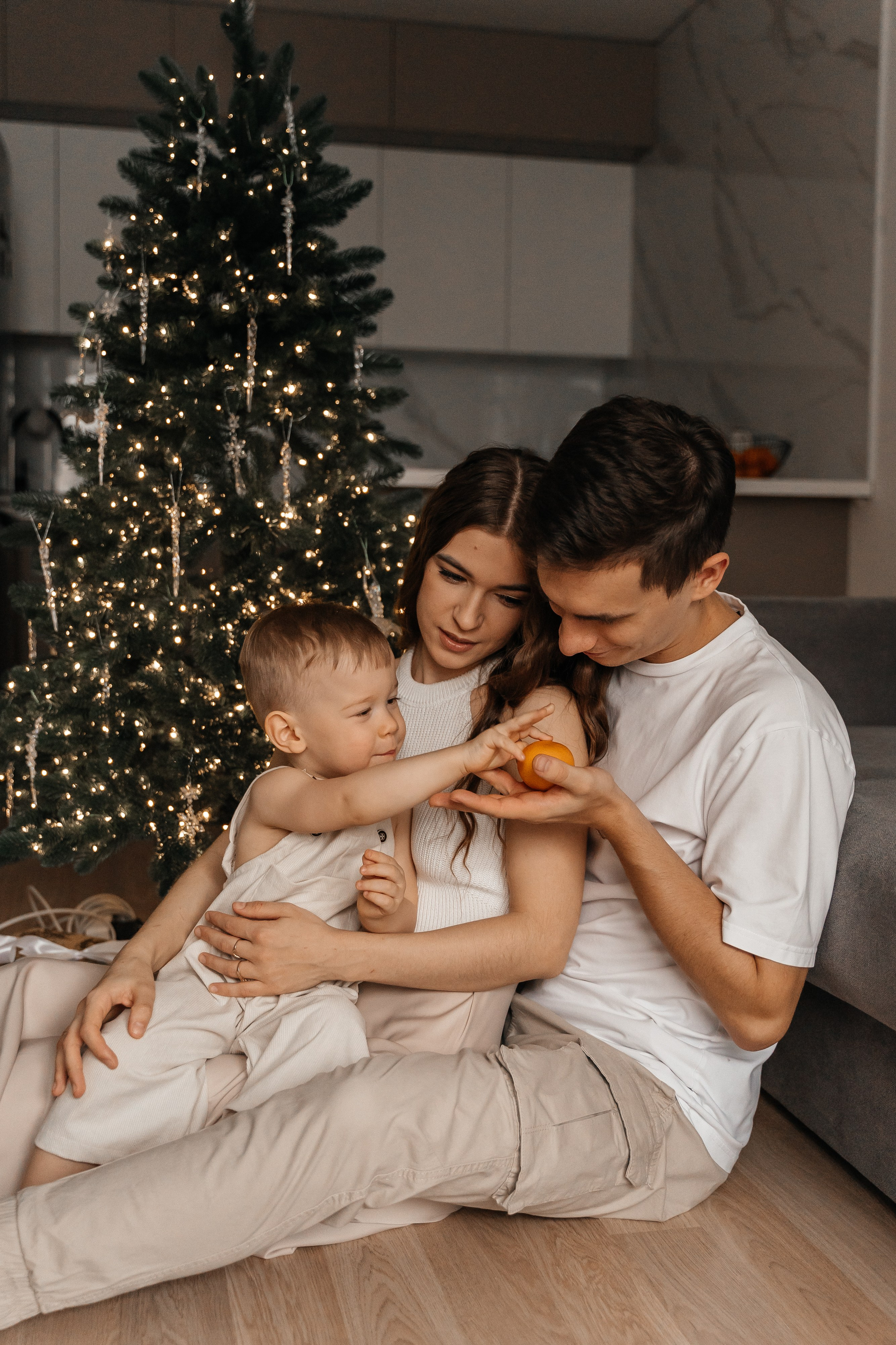 Вадим, Юля и Мирон. Волик Мария