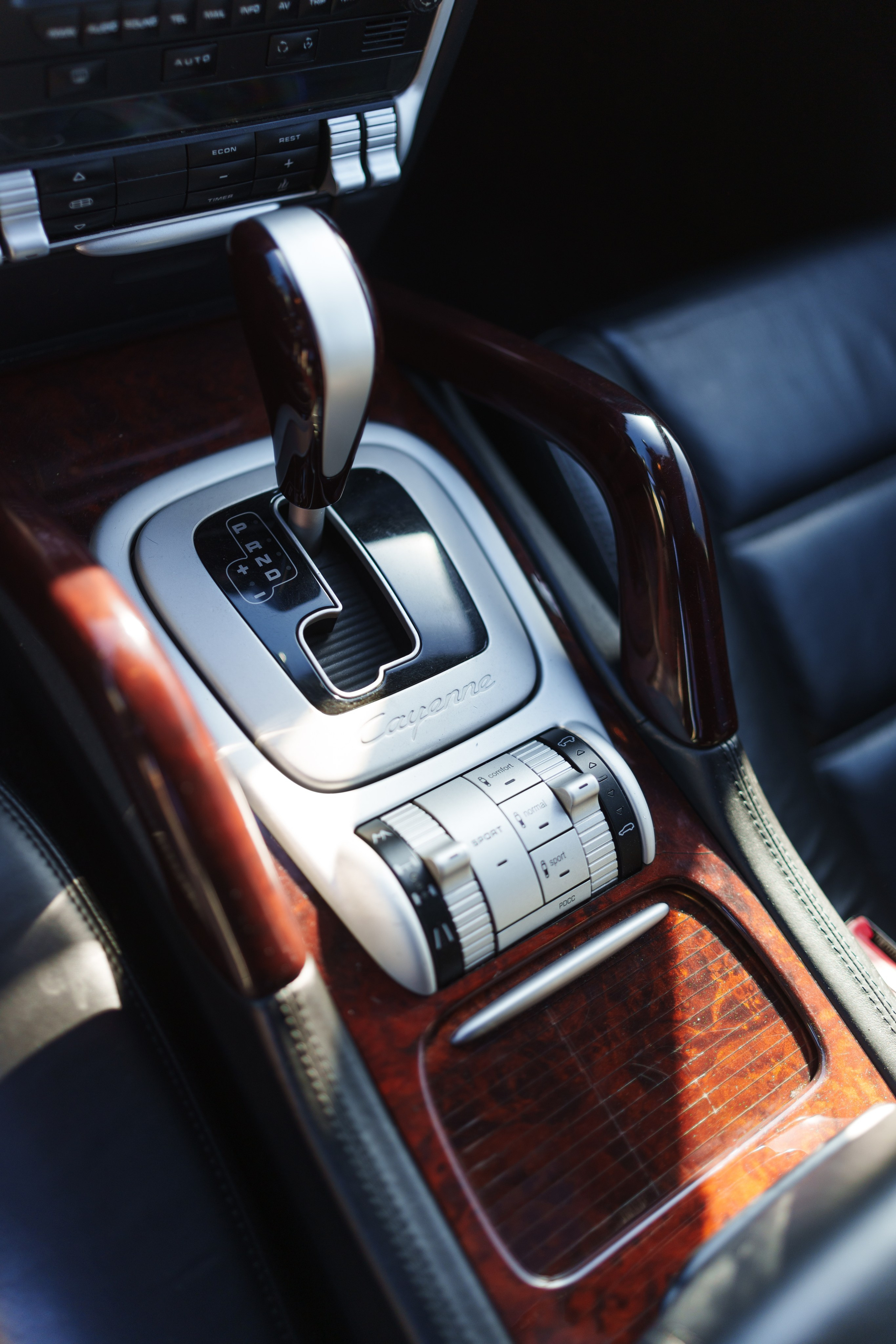 Porsche cayenne. Фотограф в СПБ Алмаз Камаев