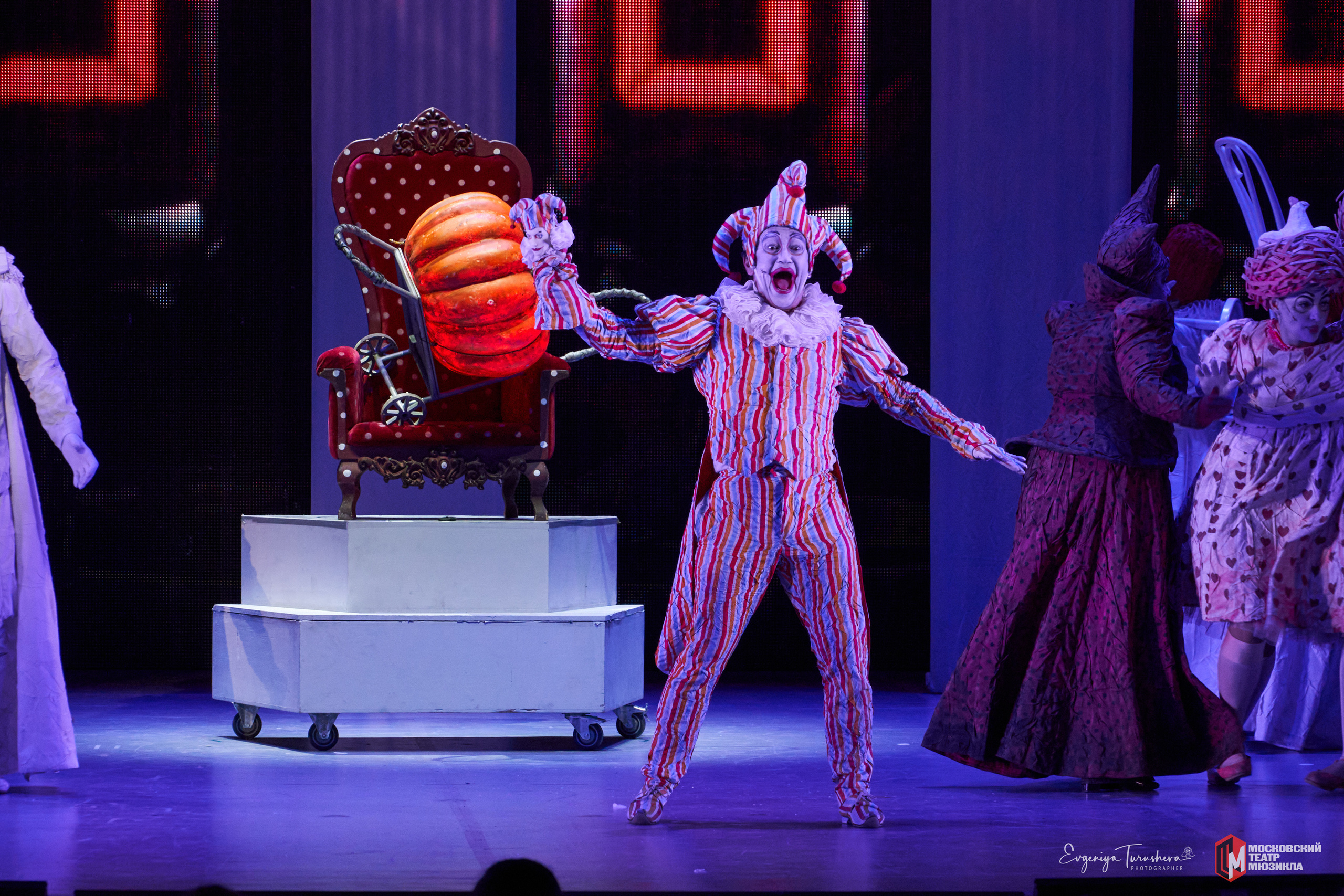 Мюзикл «Всё о Золушке» (22 января 2022, Московский театр мюзикла). Фотограф Евгения Турушева