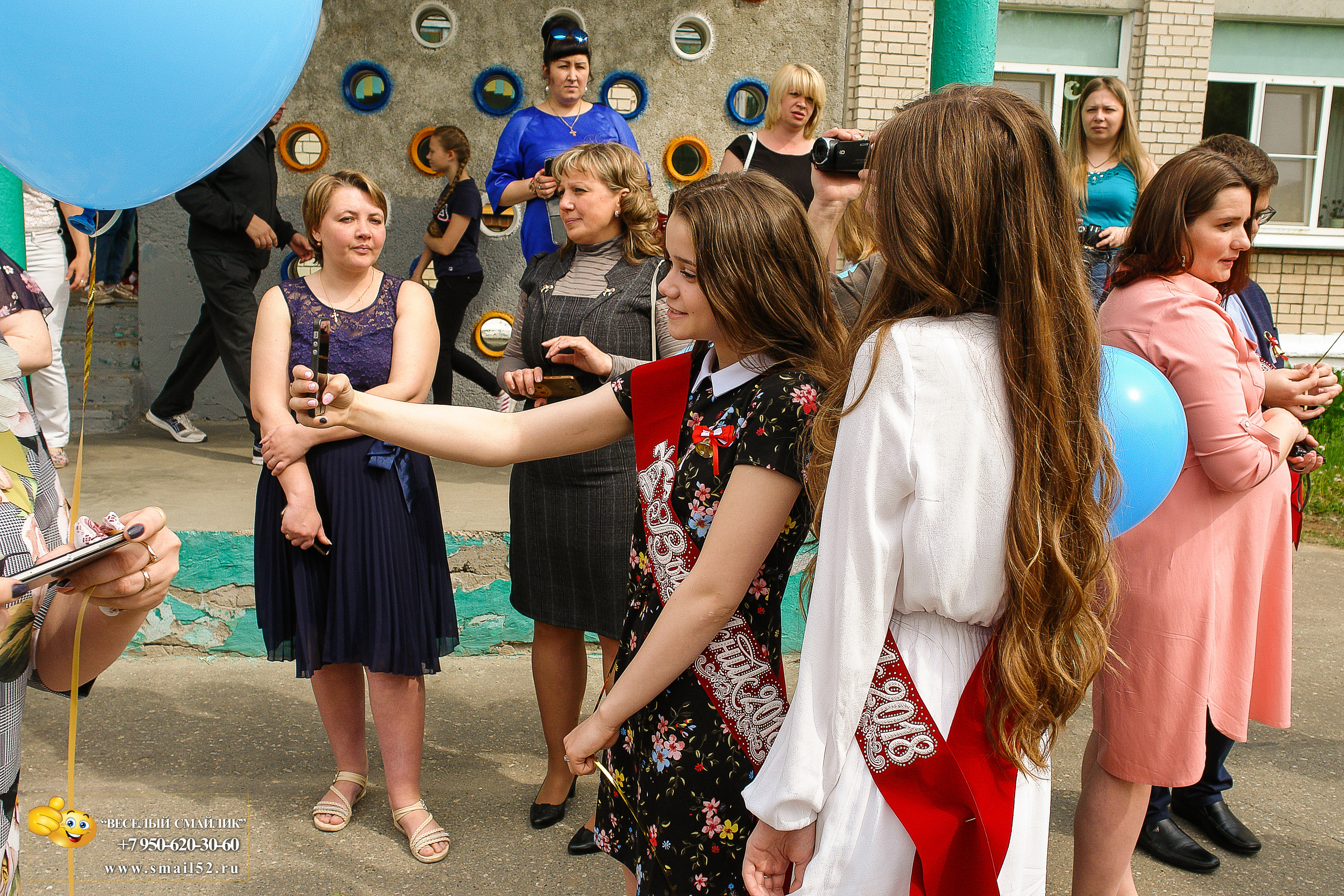 Фотосъемка в детском саду фотосъемка в школе Дипломы Выпускник Фотопла. Фотосъемка в детском саду и школе. Фотоальбомы и фотокниги ВЫПУСКНИК