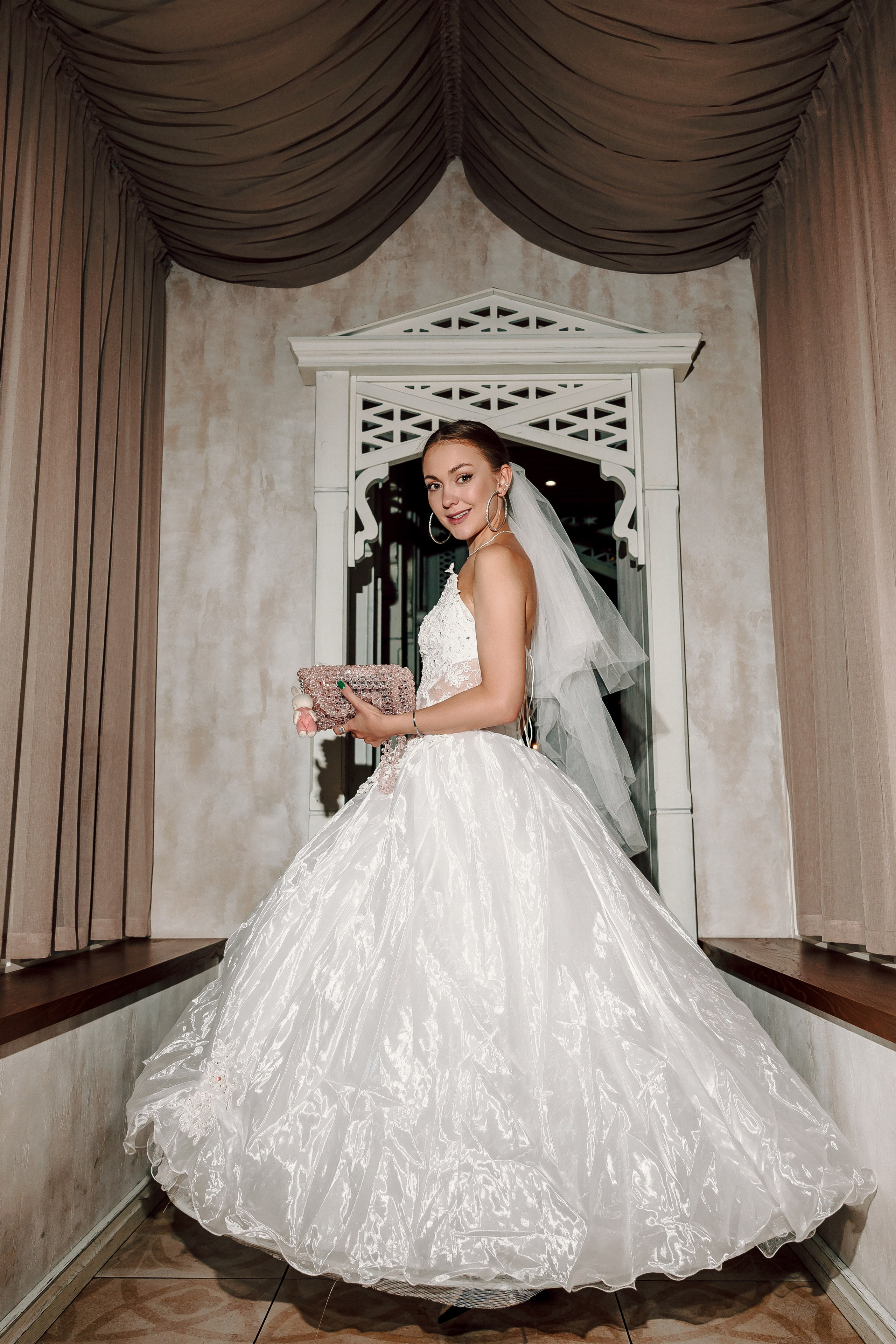 Проект — Девочки хотят хинкали. Лёшка Варзегов — фотограф