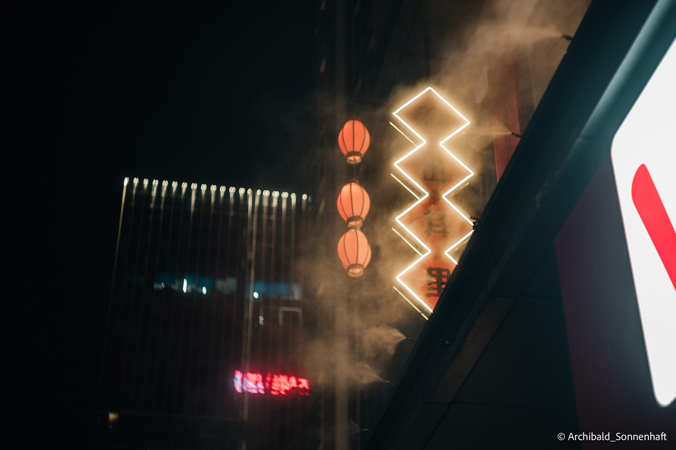 Chinese Lanterns Day. Photographer in Guangzhou, China. Archibald Sonnenhaft