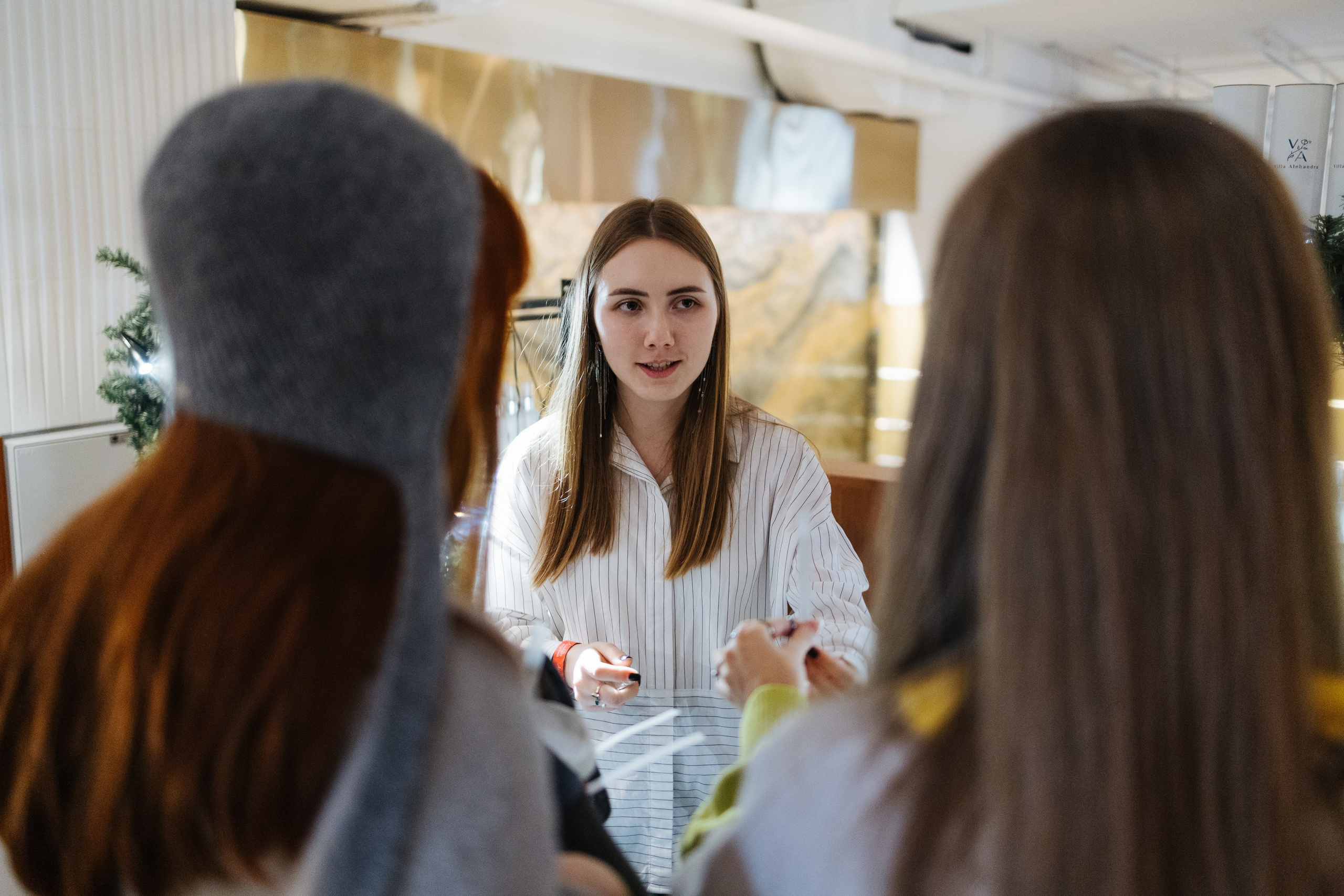 23–24 декабря 2023 в «Три вокзала. Депо» / День 2 / фото Валерий Белобеев. Фотоотчеты «Ламбада-маркета»