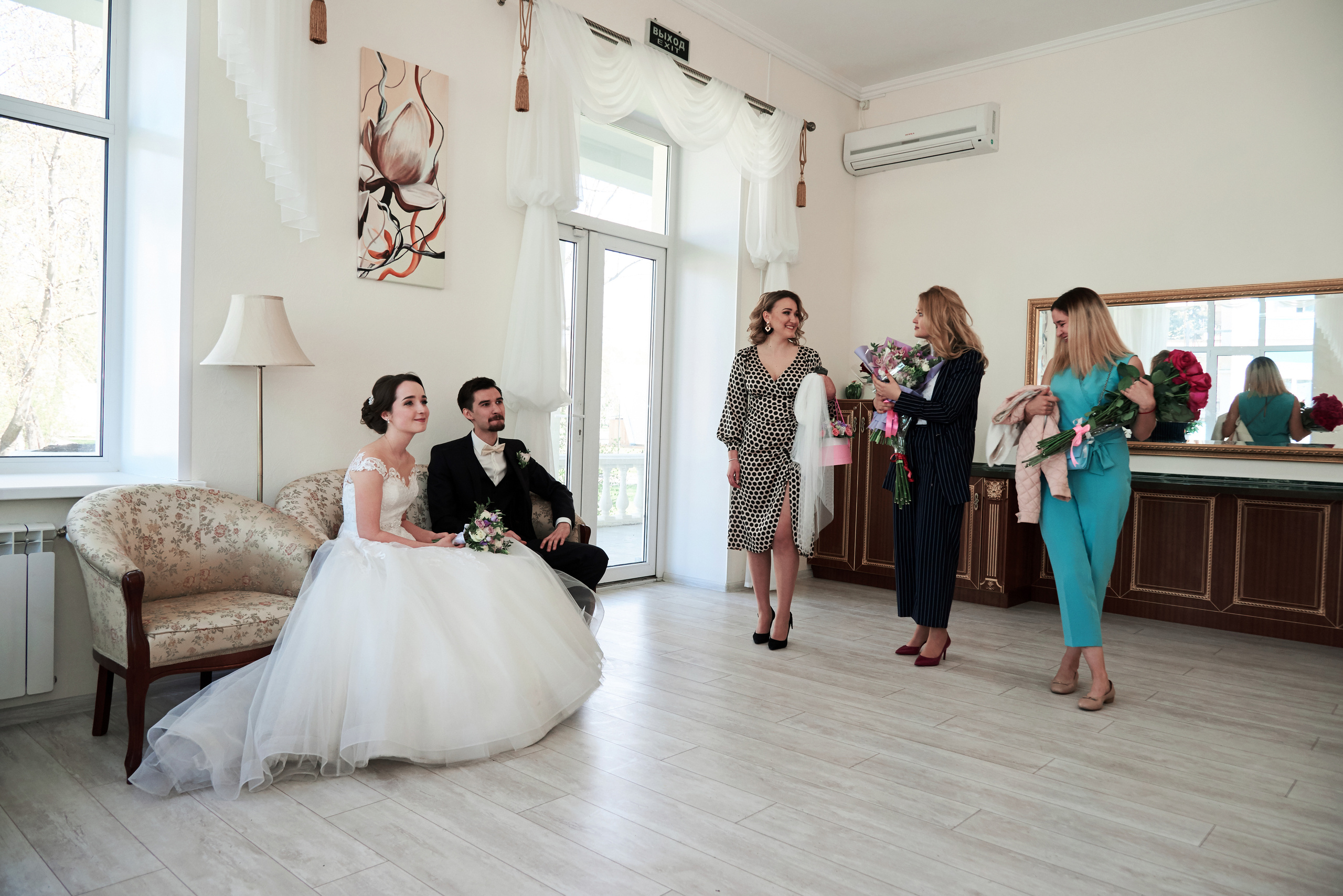 Свадебная фотосъемка на ВДНХ. Свадебный фотограф в Москве Станислав Донченко