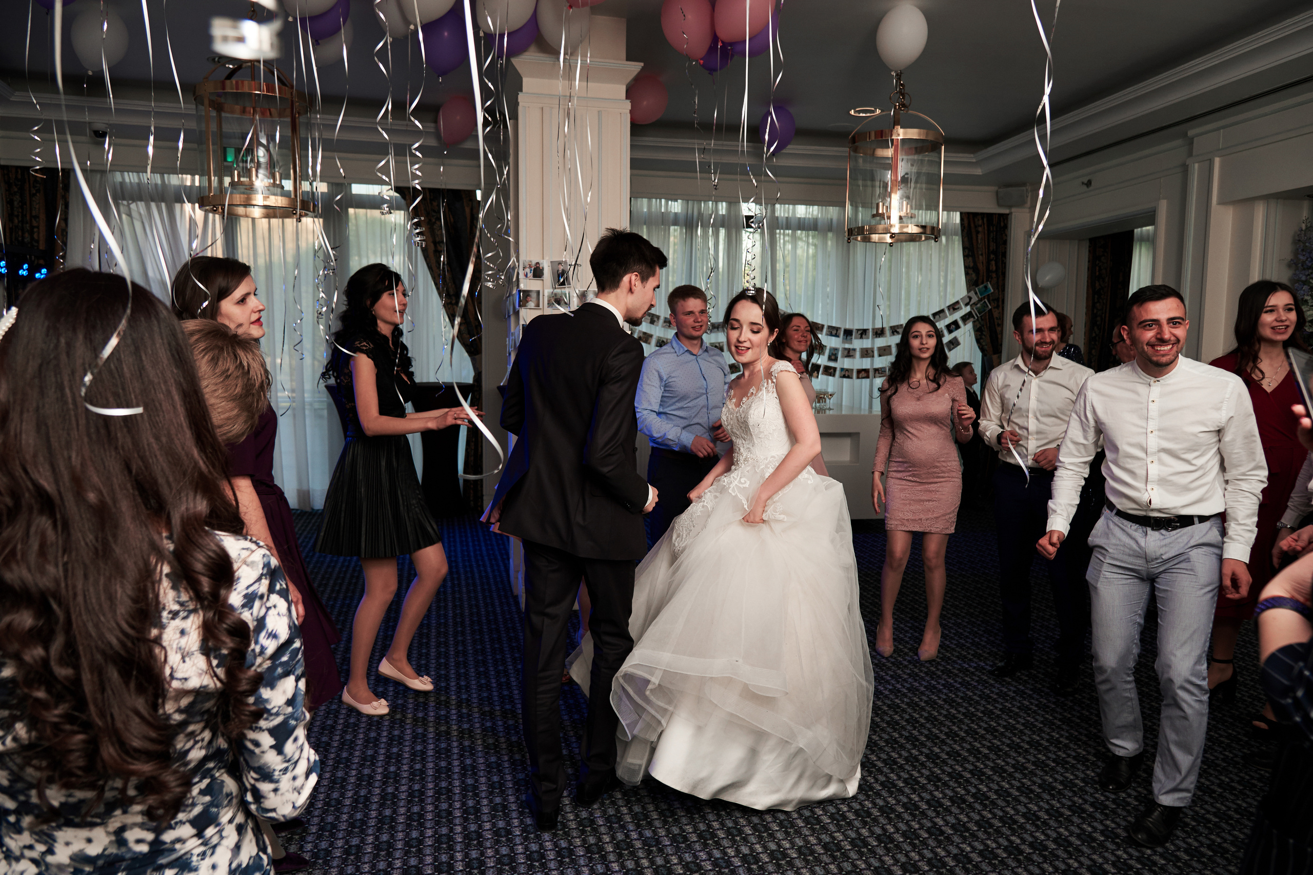 Свадебная фотосъемка на ВДНХ. Свадебный фотограф в Москве Станислав Донченко