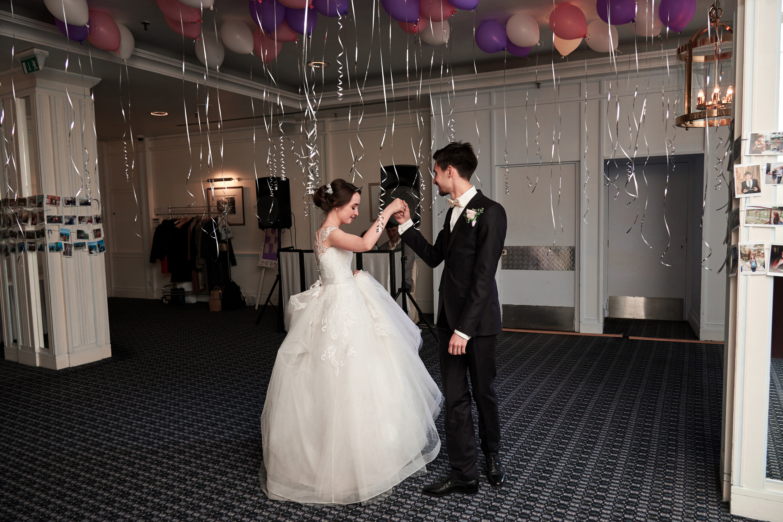 Свадебная фотосъемка на ВДНХ. Свадебный фотограф в Москве Станислав Донченко