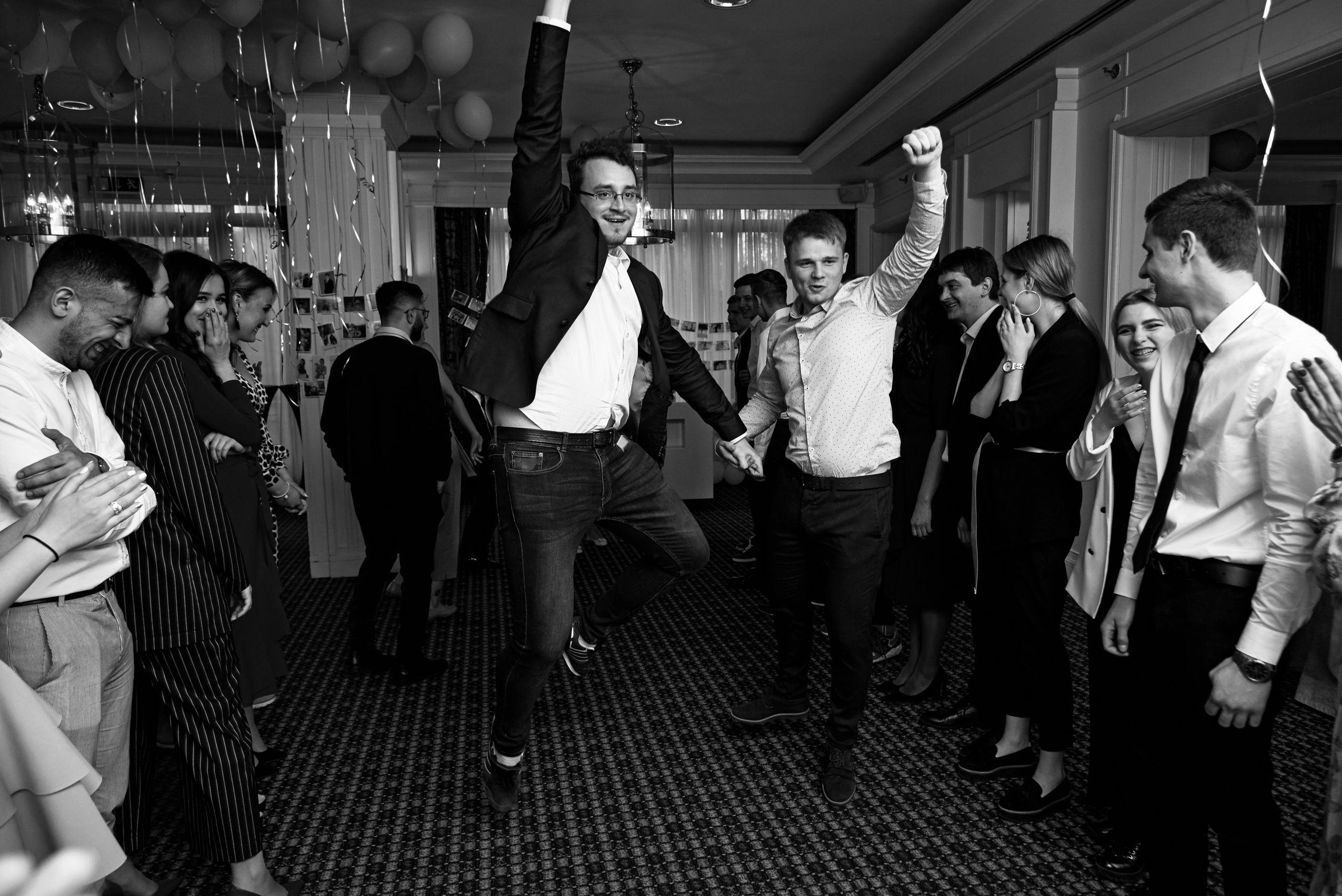 Свадебная фотосъемка на ВДНХ. Свадебный фотограф в Москве Станислав Донченко