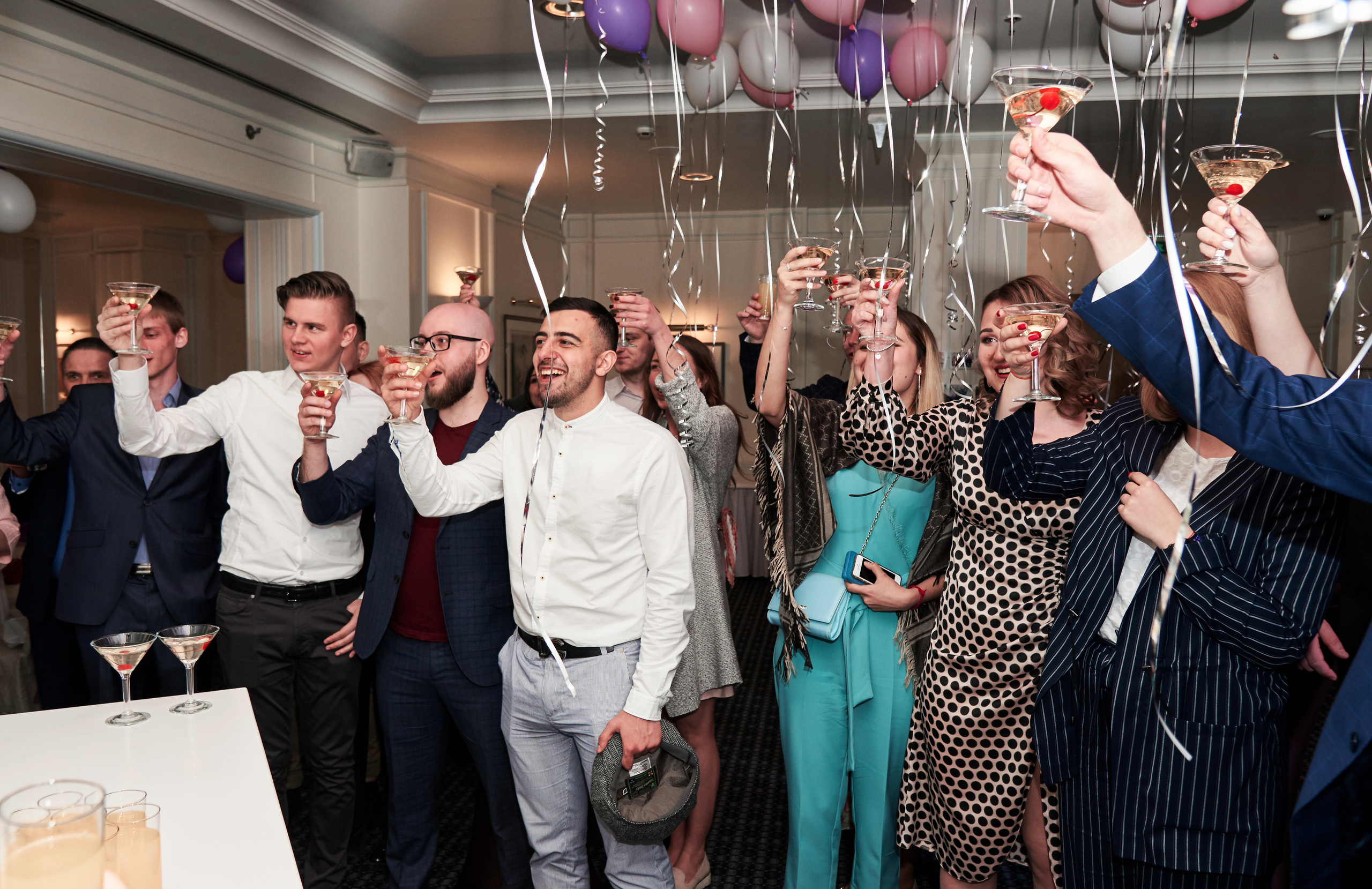 Свадебная фотосъемка на ВДНХ. Свадебный фотограф в Москве Станислав Донченко