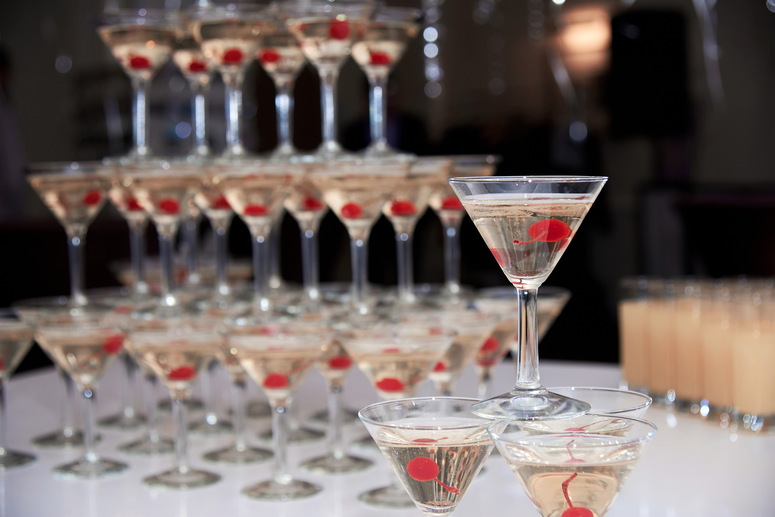 Свадебная фотосъемка на ВДНХ. Свадебный фотограф в Москве Станислав Донченко