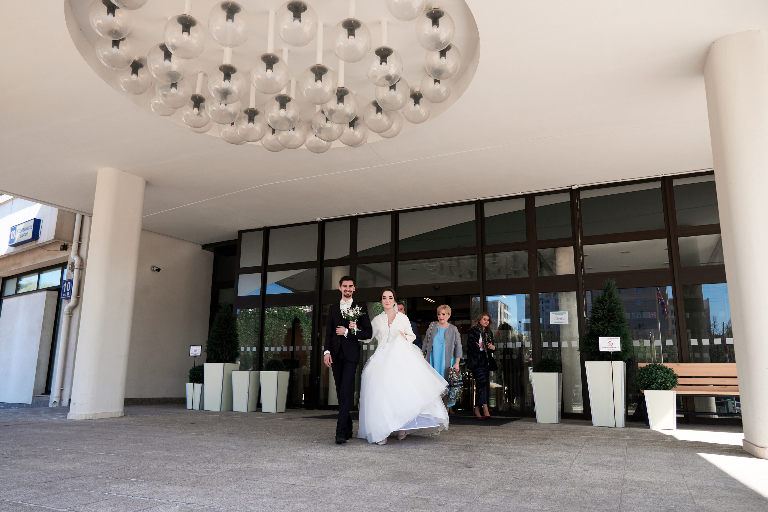 Свадебная фотосъемка на ВДНХ. Свадебный фотограф в Москве Станислав Донченко