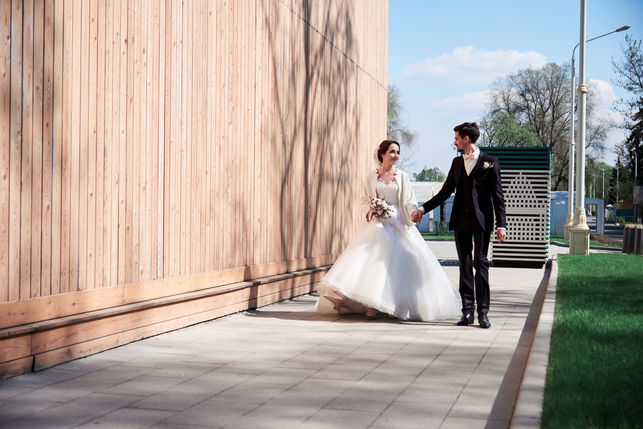 Свадебная фотосъемка на ВДНХ. Свадебный фотограф в Москве Станислав Донченко