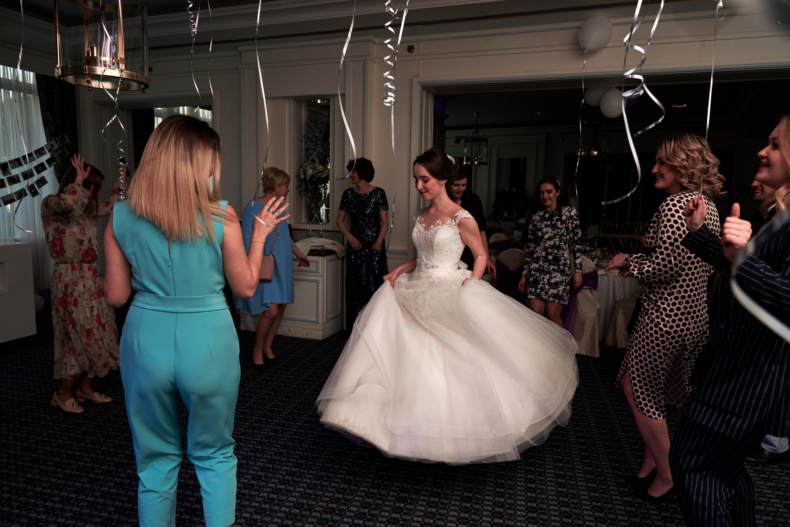 Свадебная фотосъемка на ВДНХ. Свадебный фотограф в Москве Станислав Донченко