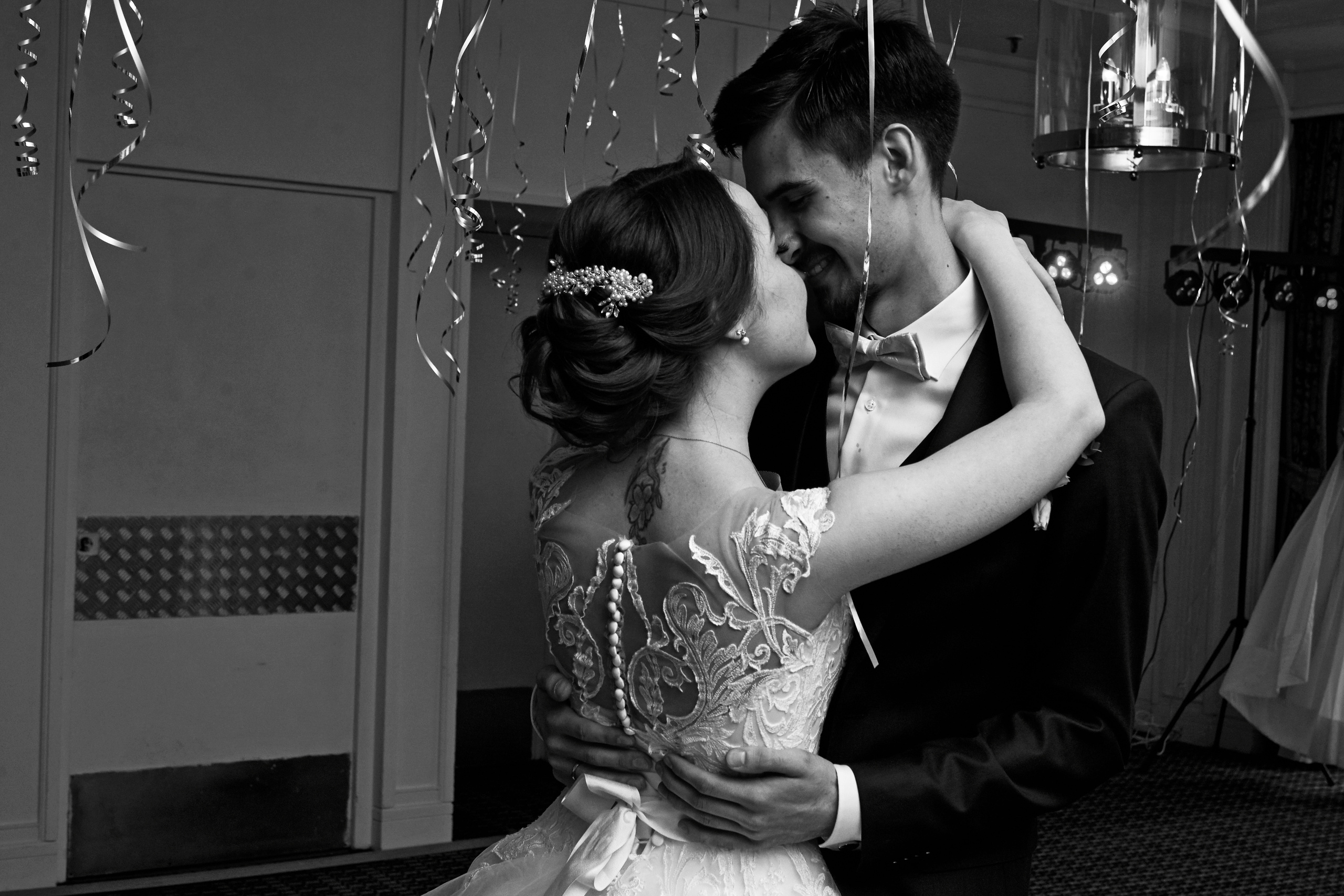 Свадебная фотосъемка на ВДНХ. Свадебный фотограф в Москве Станислав Донченко