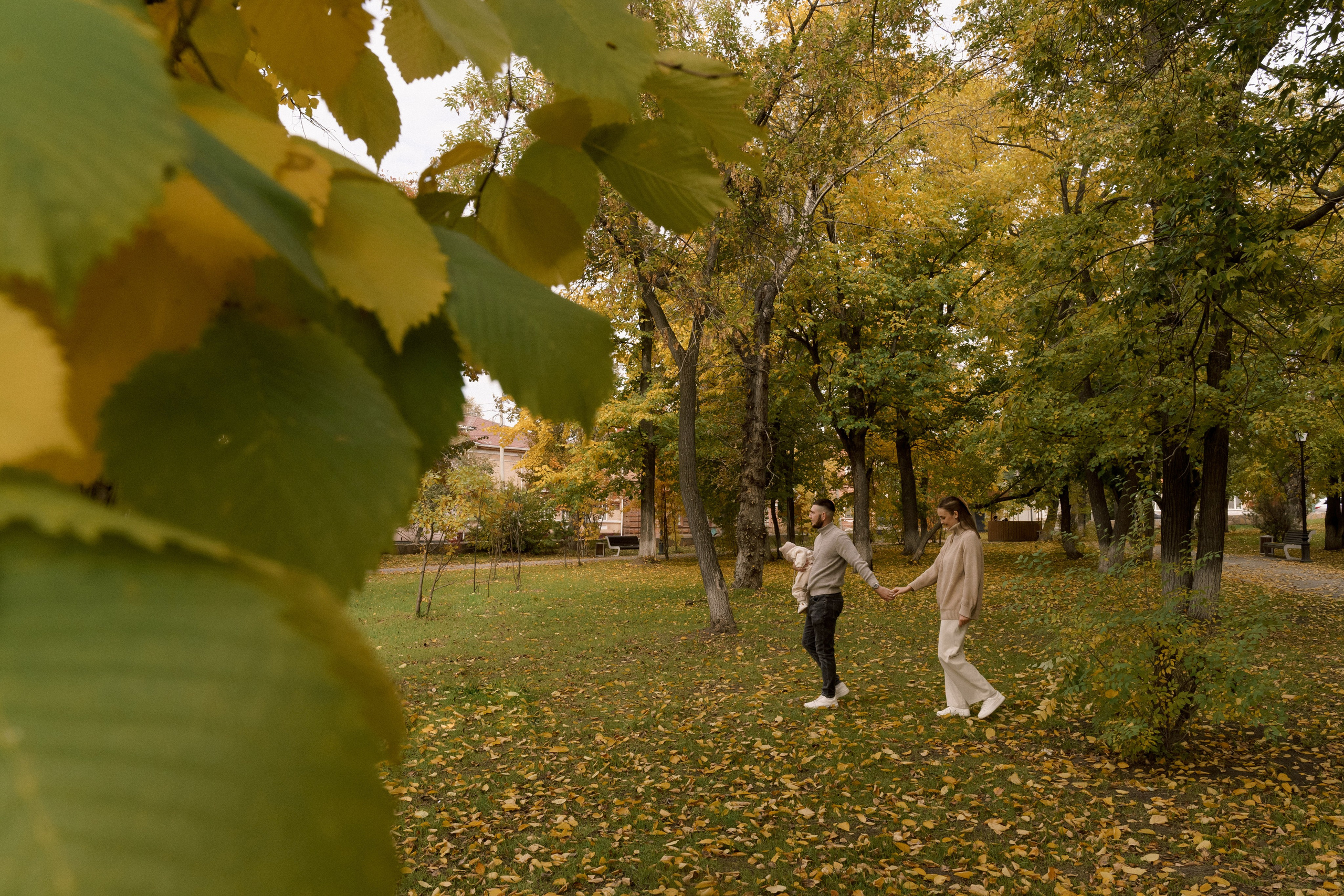 Твоя первая осень. Моменты и истории о вас настоящих