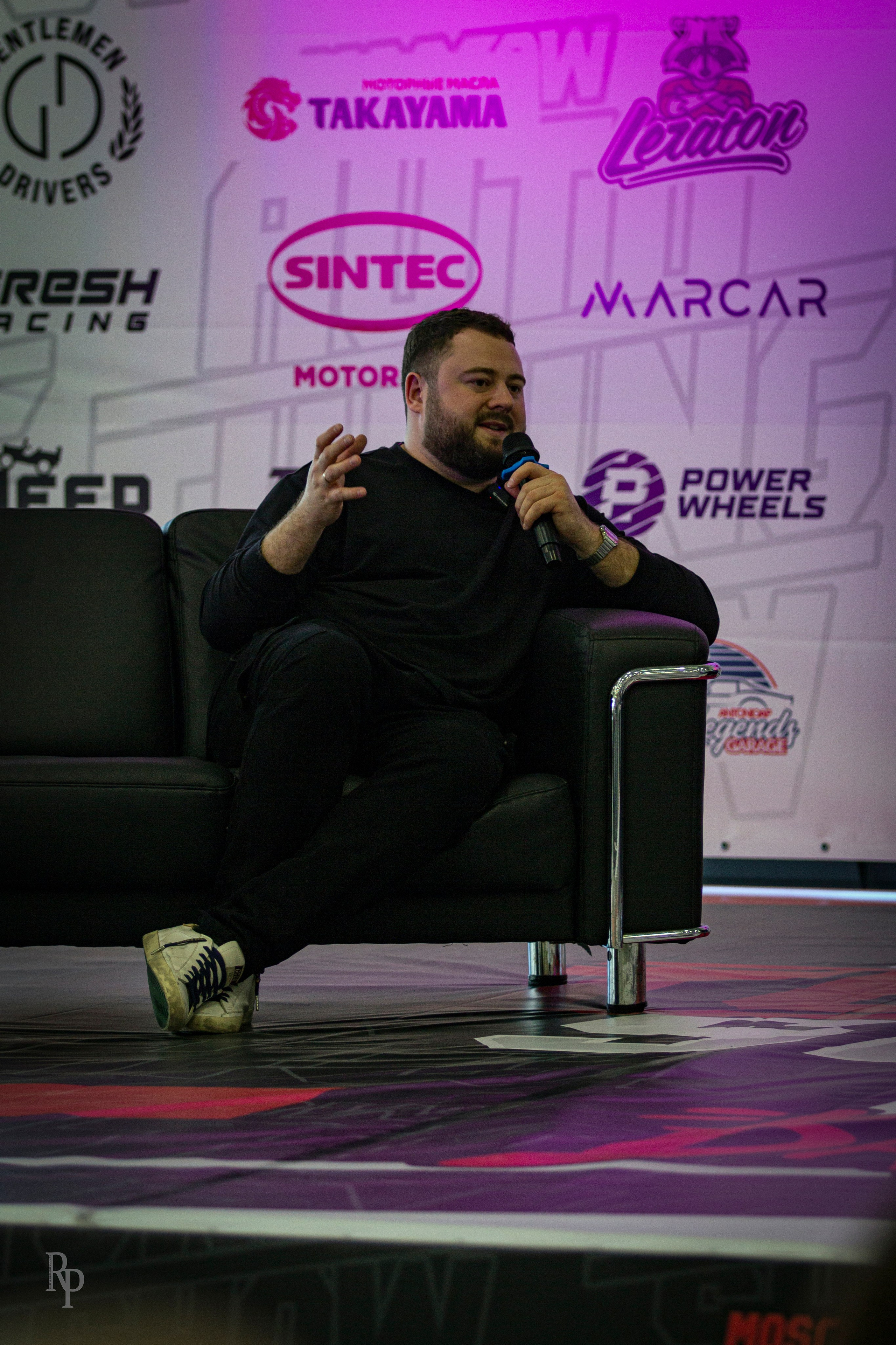 AUTO TUNING SHOW 2025. Rusty Photographer